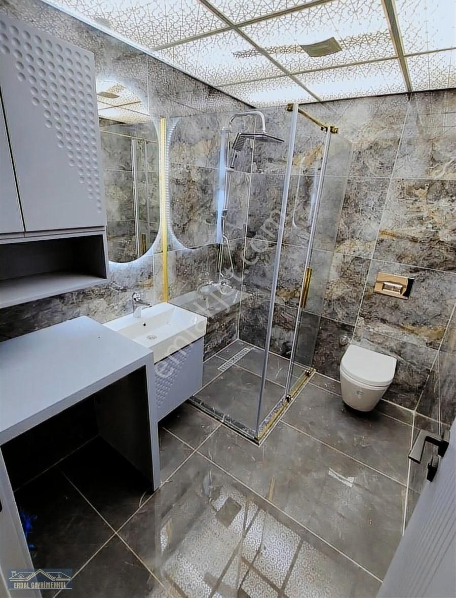 Selçukbey Mah. Sıfır Ebeveyn Banyolu Geniş Oturumlu 3,5+1 Daire - Görsel 17