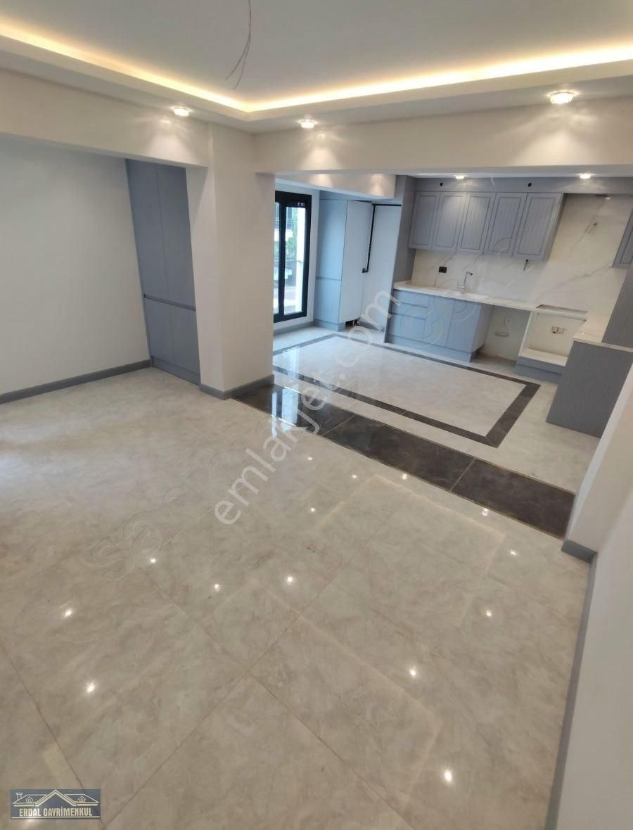Selçukbey Mah. Sıfır Ebeveyn Banyolu Geniş Oturumlu 3,5+1 Daire - Görsel 18