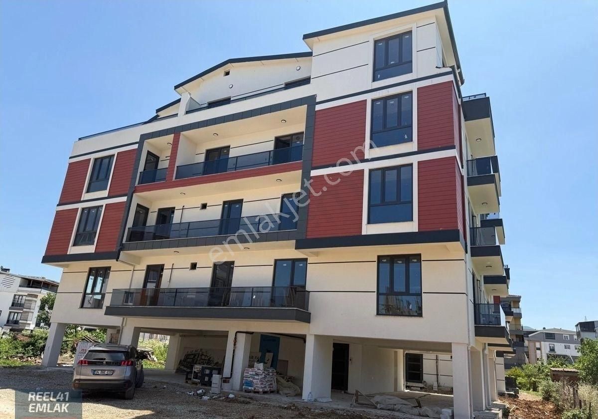 Kartepe Fsm De Eğimsiz Asansörlü Çatı Dubleks 2+1