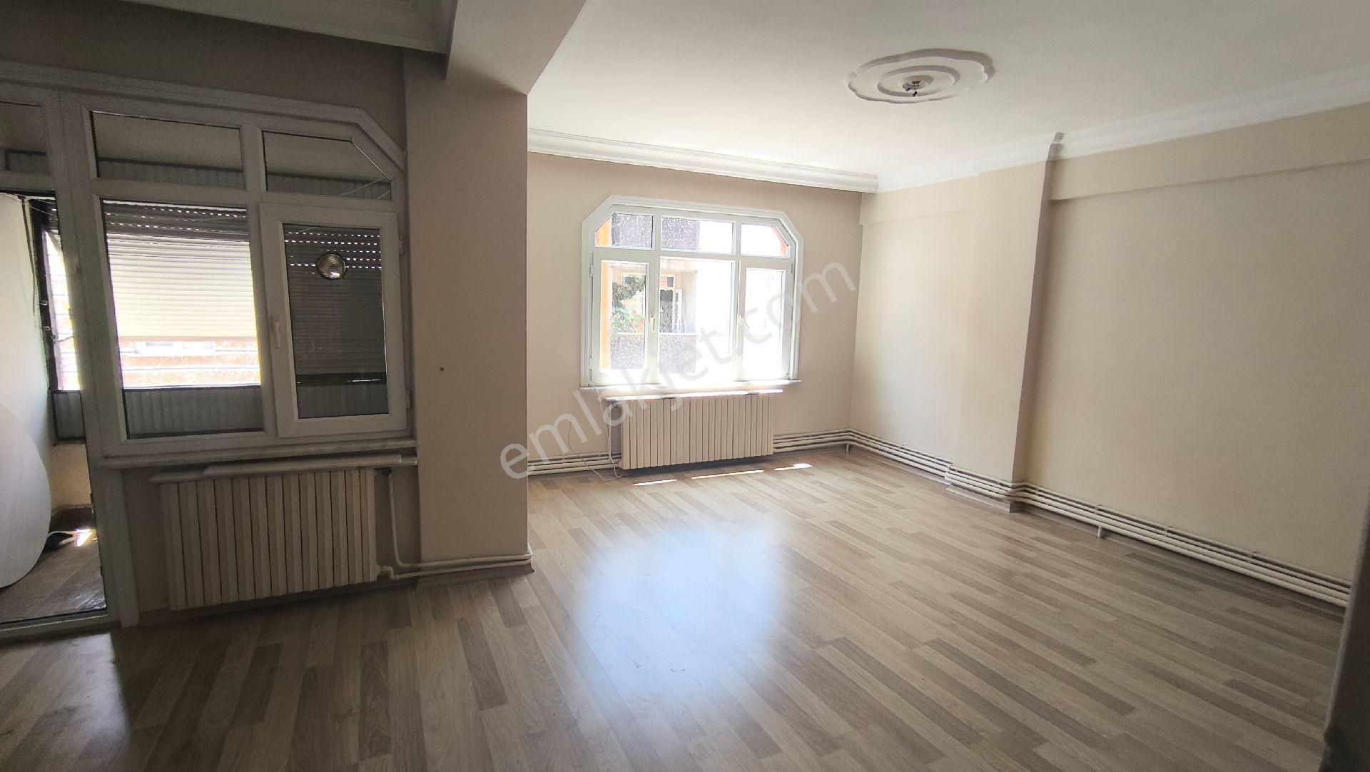 Beştelsiz De 3+1 Çift Cepheli Geniş Ferah Satılık Daire