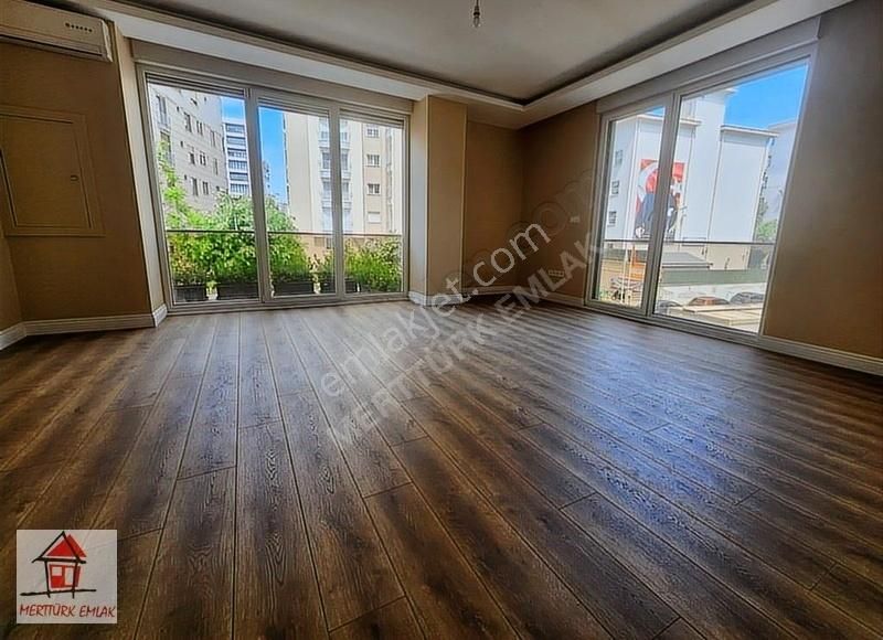 Suadiye Feride Geçitinde Utra Lüx 20m2 Teraslı 3+1 125m2 Daire !