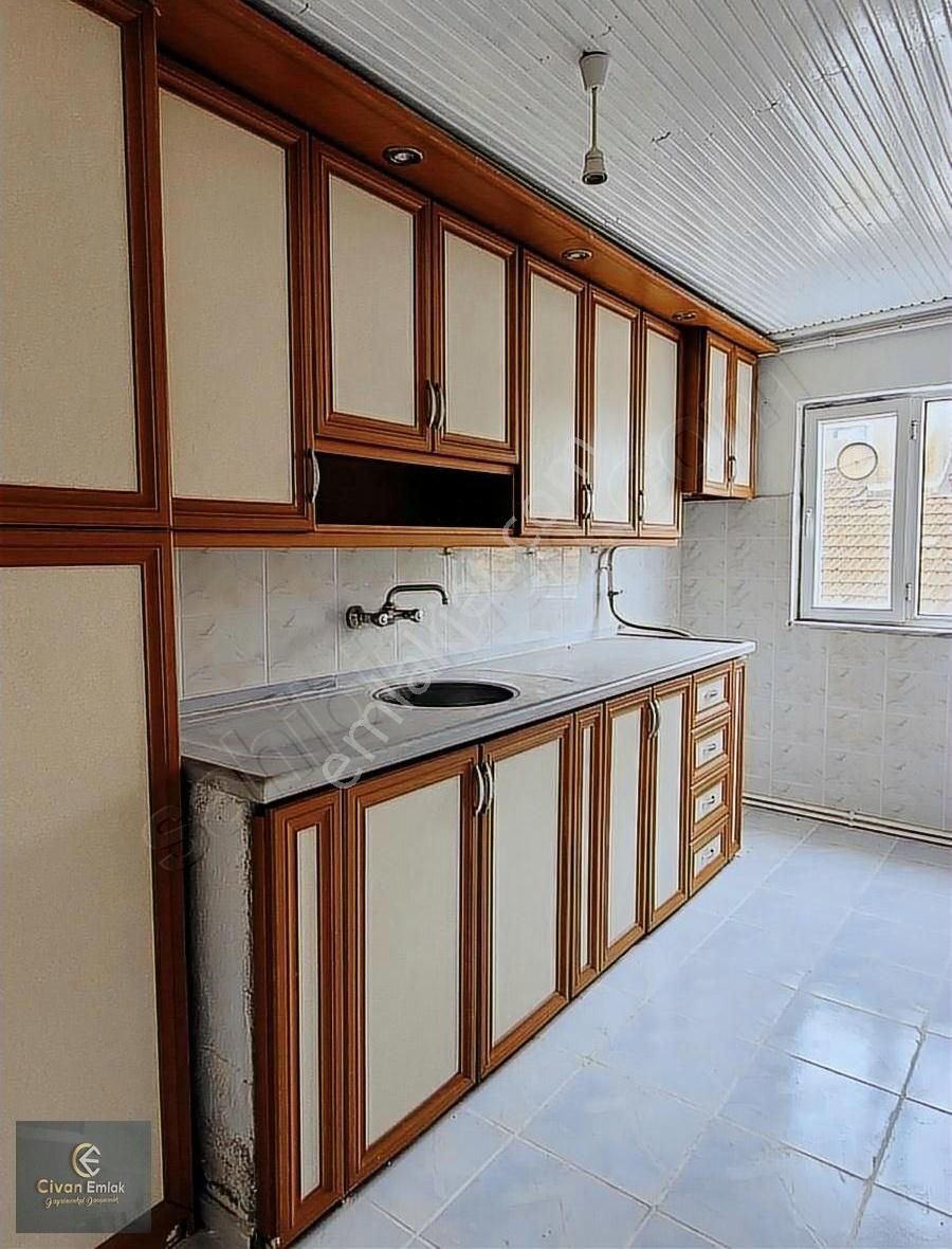 Ladık Merkezde Kıralık 1+1