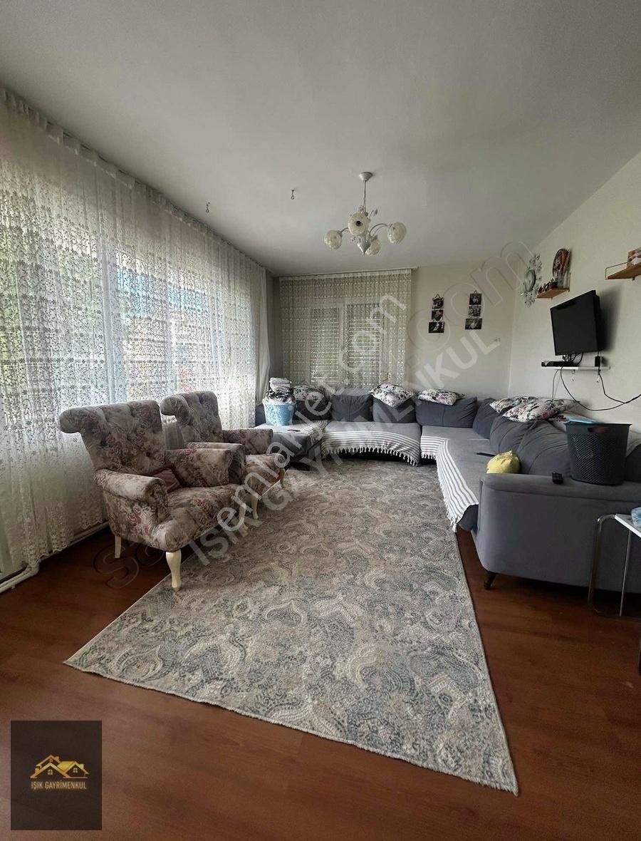 Işık Gayrimenkul'den Satılık Önü Park 3+1 Arakat Daire