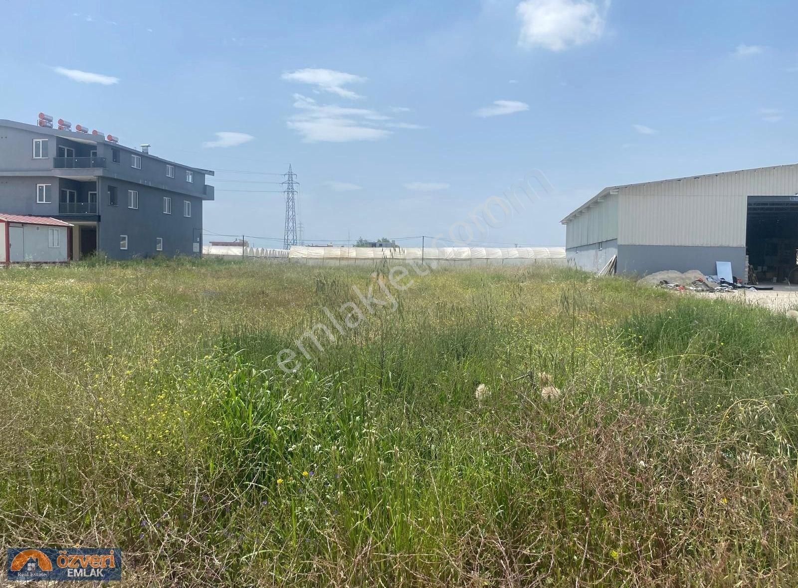 Ant Aksu Fatih Mah Isparta Yoluna Cepe 890m Depo Yeri Kiralık