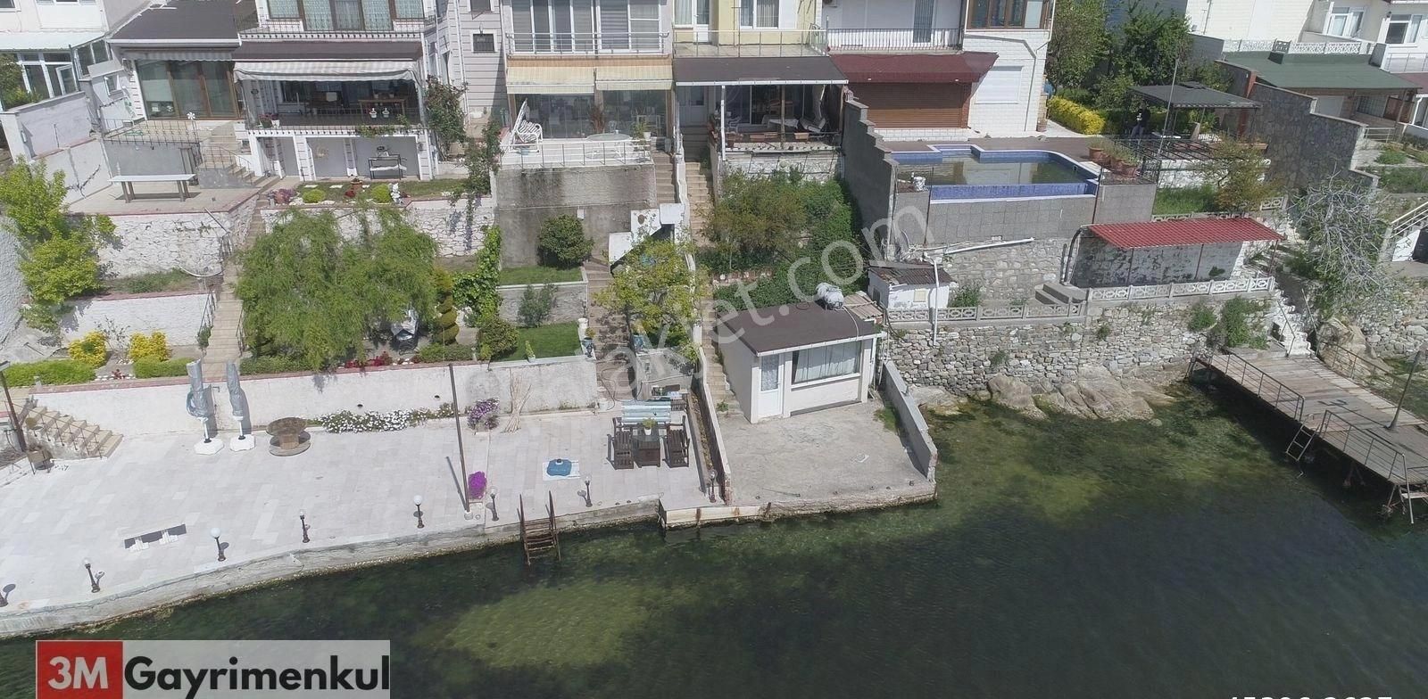 Erdek Tatlısu' Da Satılık Denize Sıfır Villa