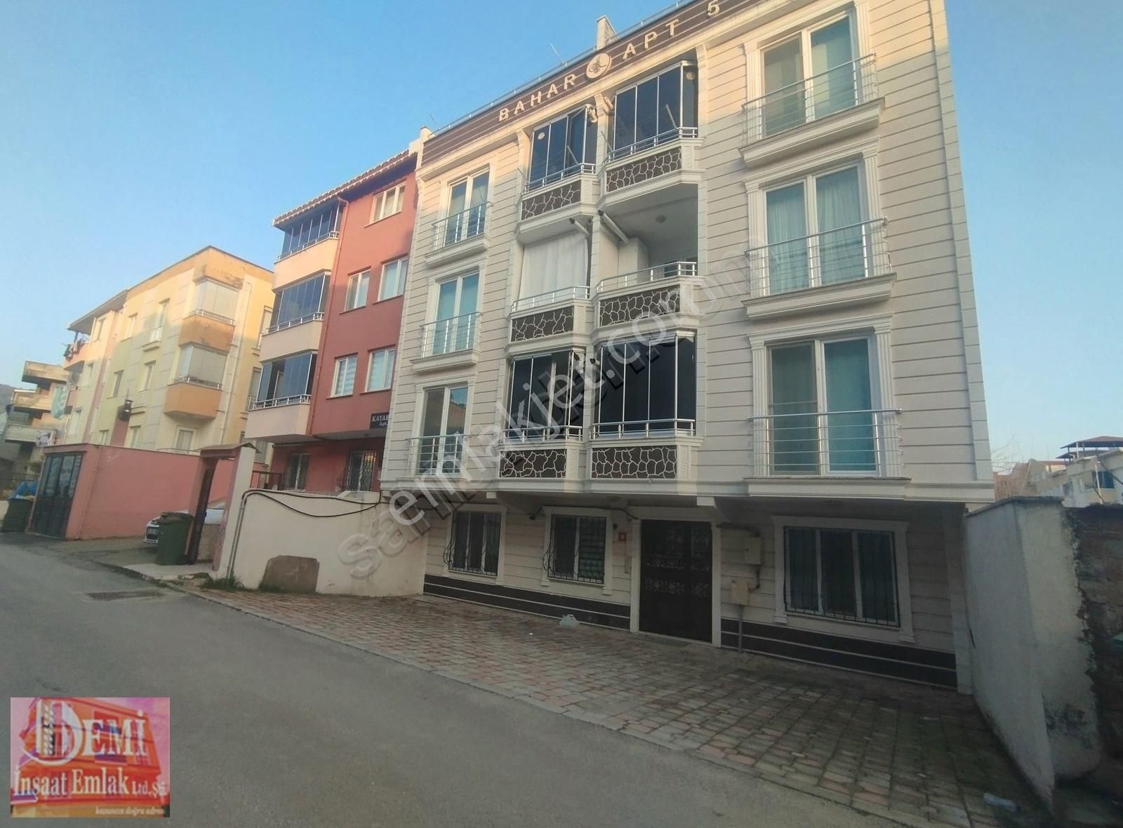 Fırsattt.... Sakarya Mahallesinde 2+1 Amerikan Mutfak Kiracılı