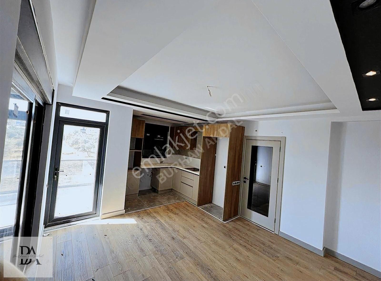 Katta Asansörlü 1+1 Lüks Yapım Balkonlu Havuzlu Emsalsiz Yapım - Görsel 3