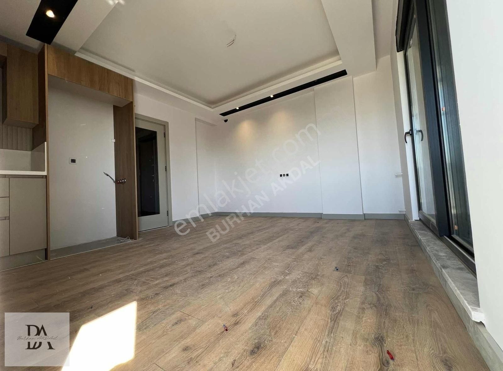 Katta Asansörlü 1+1 Lüks Yapım Balkonlu Havuzlu Emsalsiz Yapım - Görsel 10