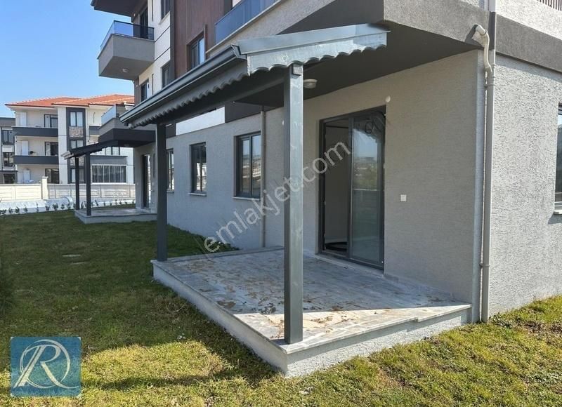 Sundurmalı Ve Müstakil Bahçeli Sıfır Yerden Isıtma Havuzlu Butik