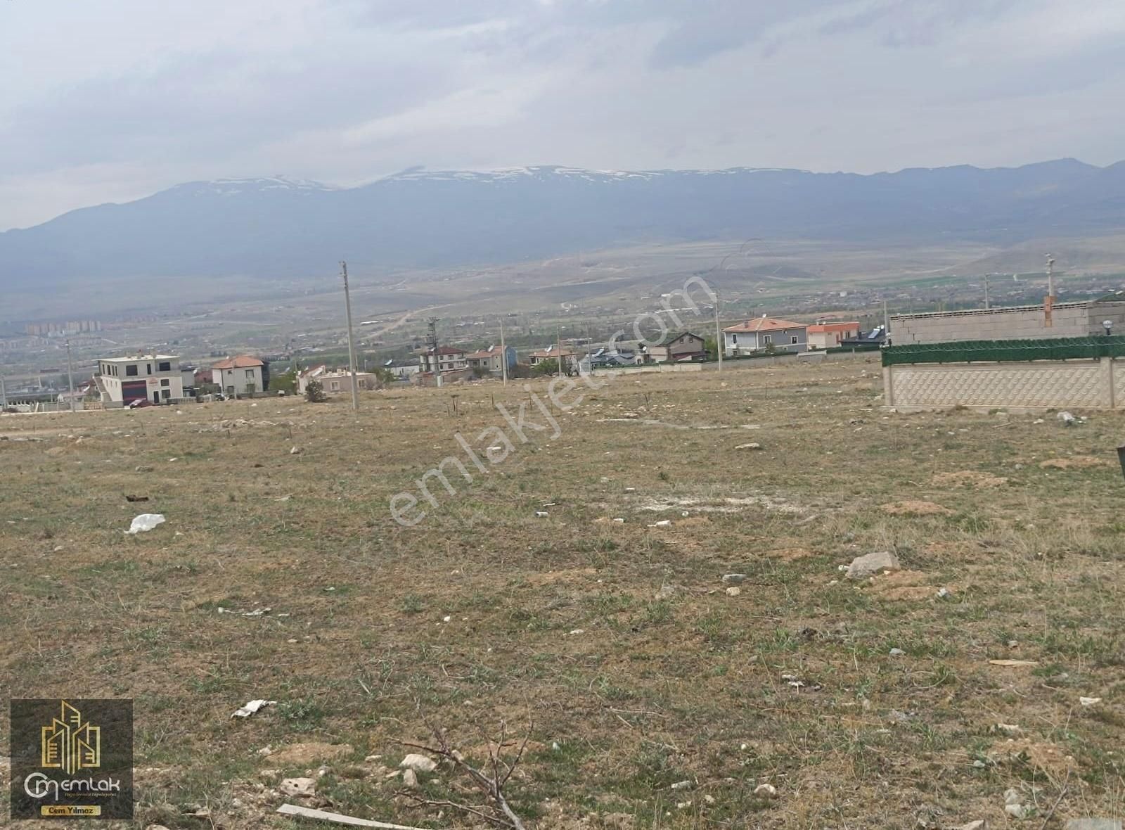 Cm Emlak Gümüşler Yeni De 580 M2 Niğde Manzaralı Arsa