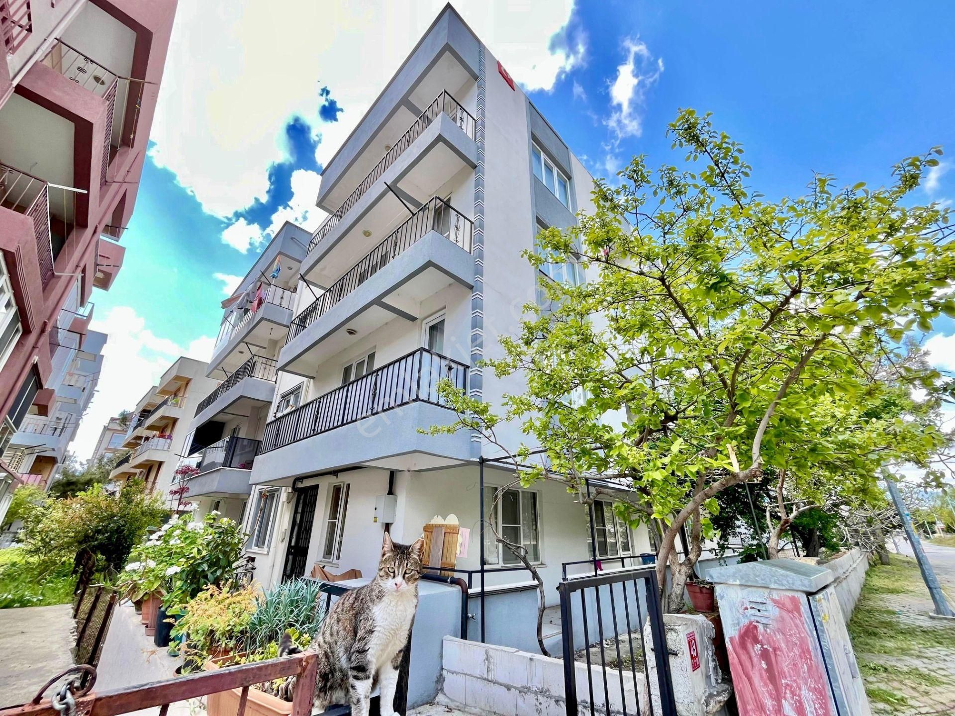 Akçay Sezgin Emlaktan Emsalsiz Fiyatıyla Satılık 2+1 Geniş Daire