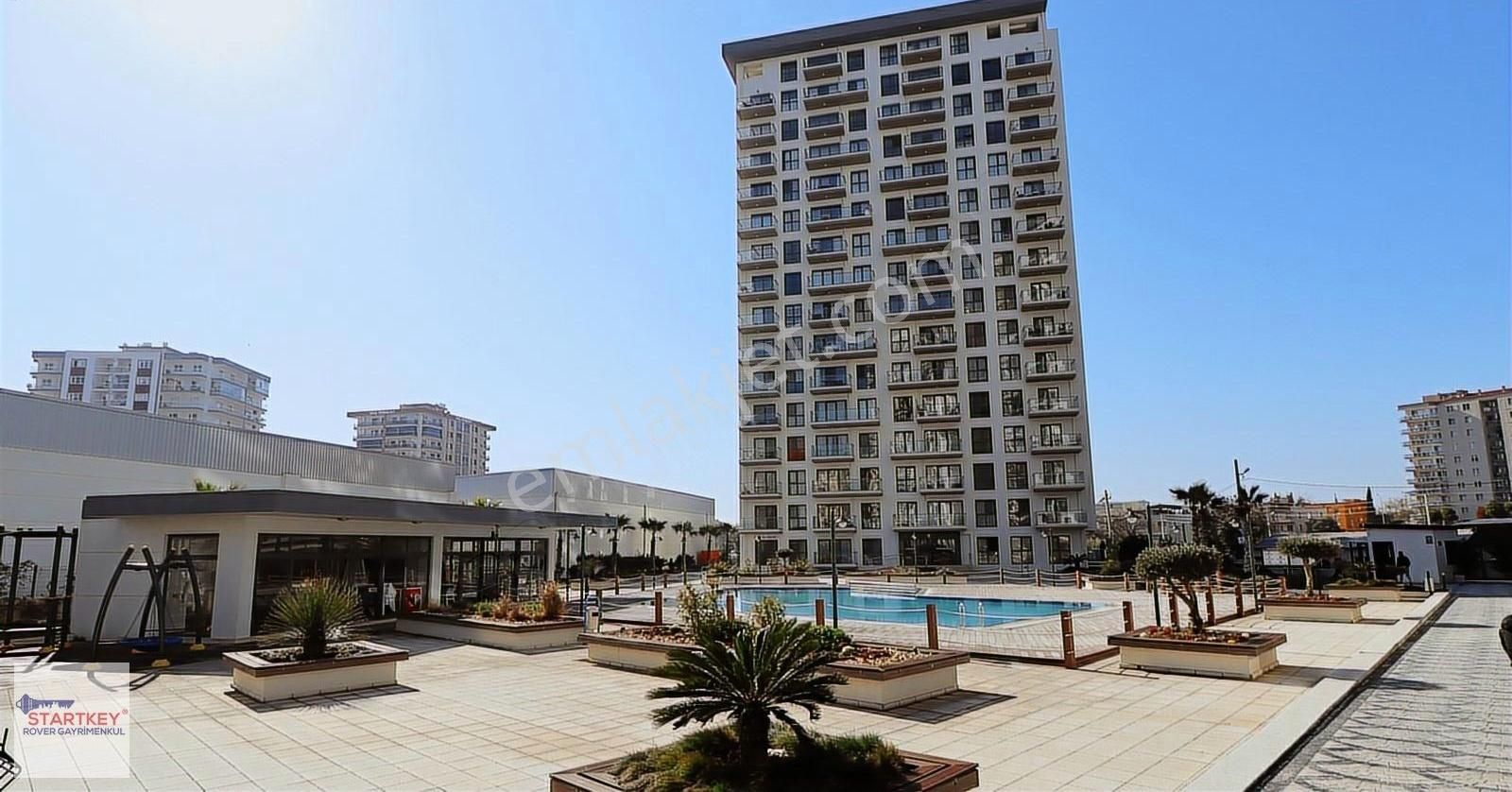Çiğli Marka 333 Sitesinde Satılık Havuz Cepheli 1+1 Daire