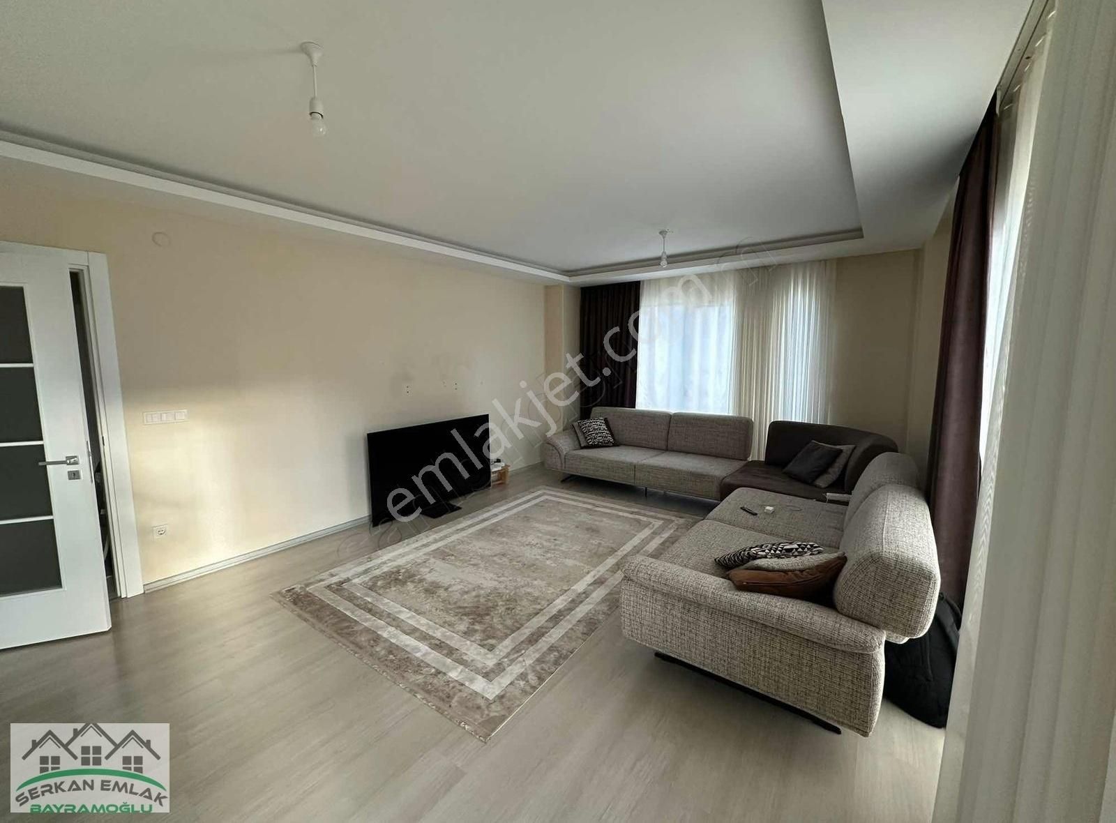 Kısmi Eşyalı 3+1 Site İçinde Mahmut Demir Den