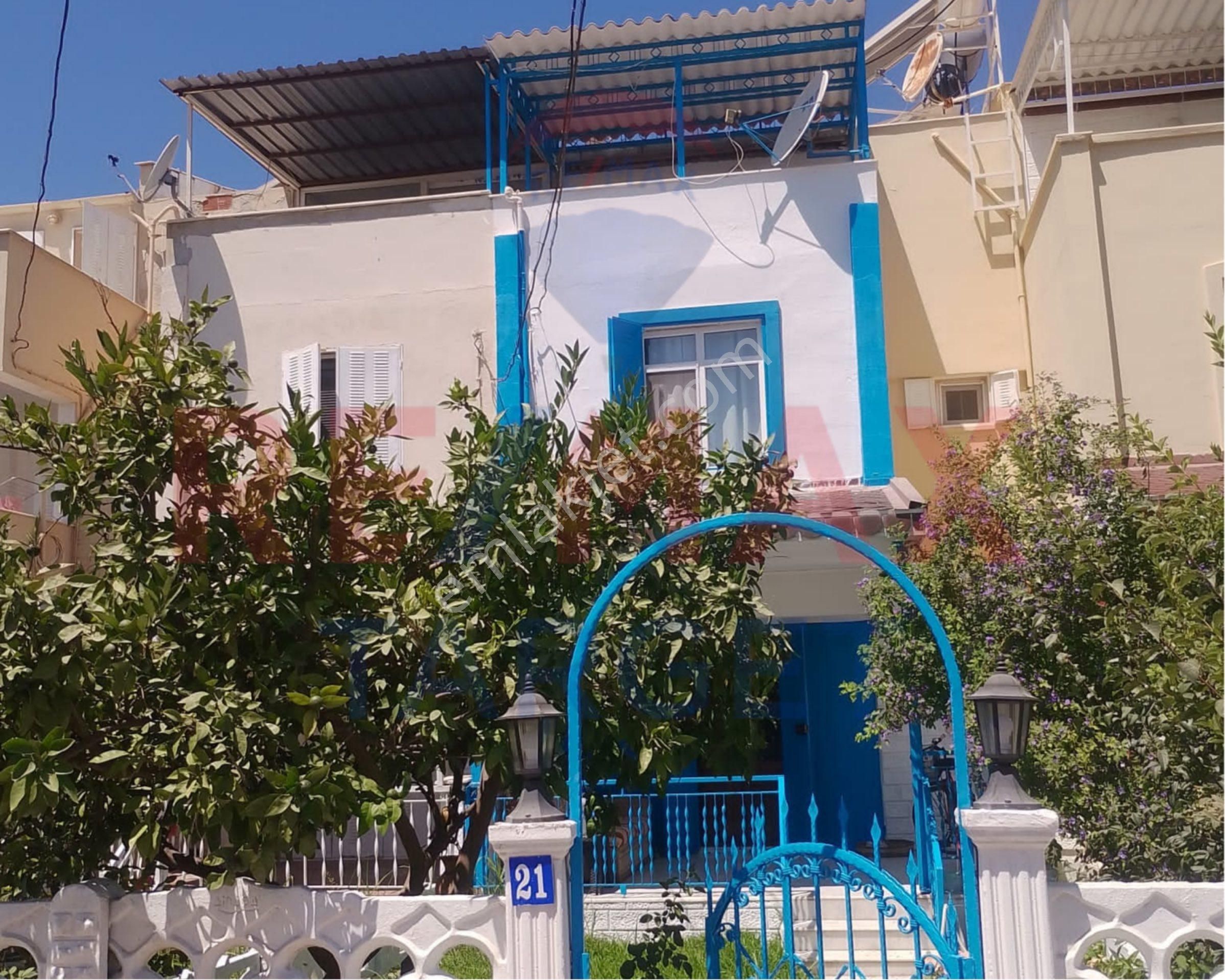 Kuşadası Davutlar’da 3+1 Dubleks Villa