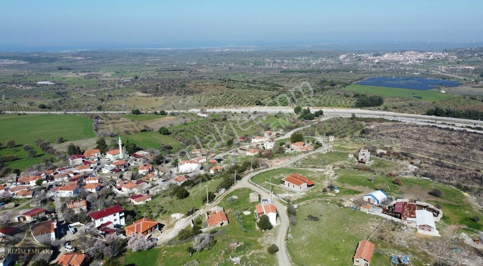 Ezine Aladağ Köyünde Deniz Manzaralı %80 İmarlı Arsa