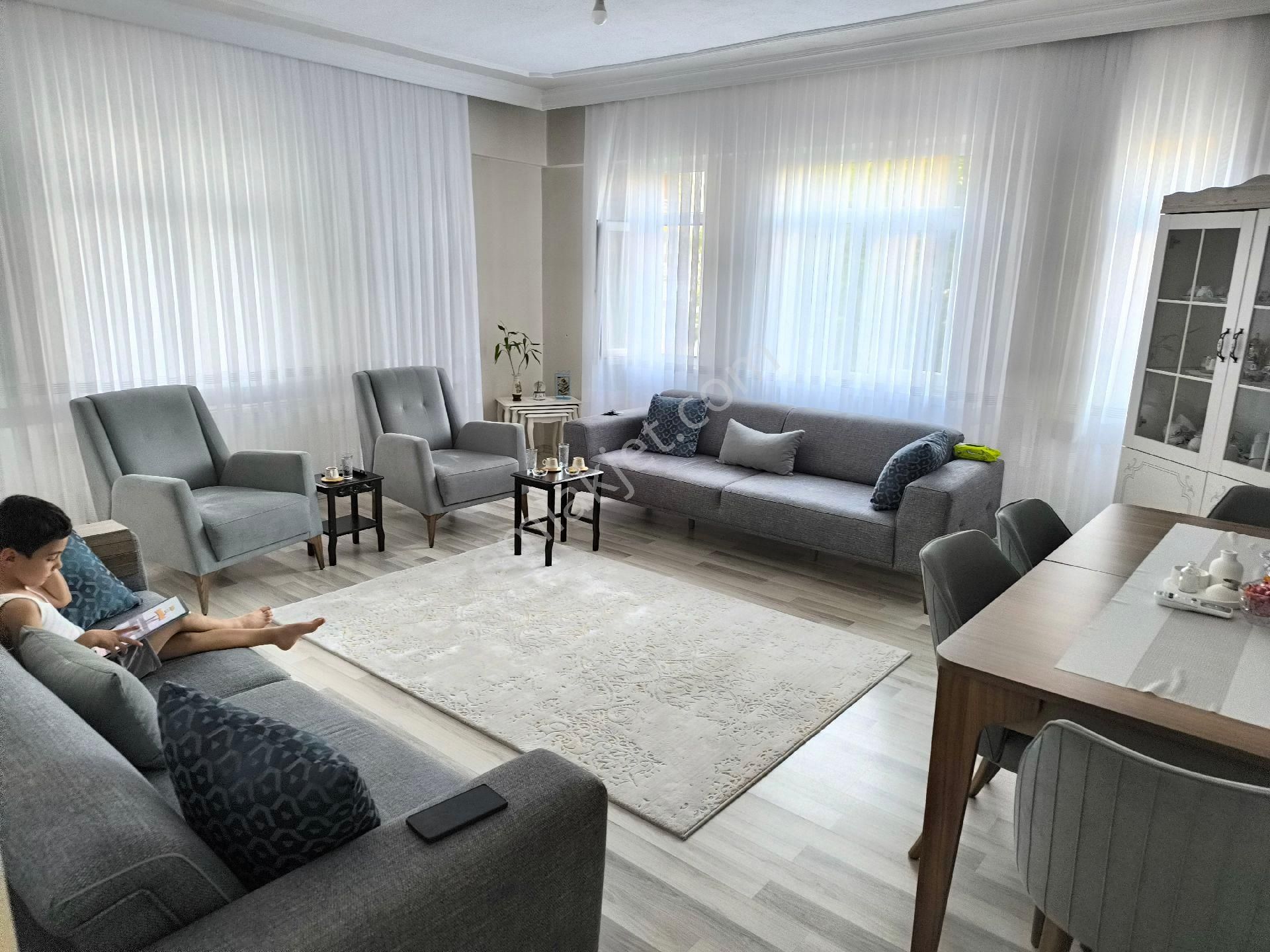 Sahibinden Satılık Kiracısı Hazır Yatırımlık 3+1 Ferah Daire