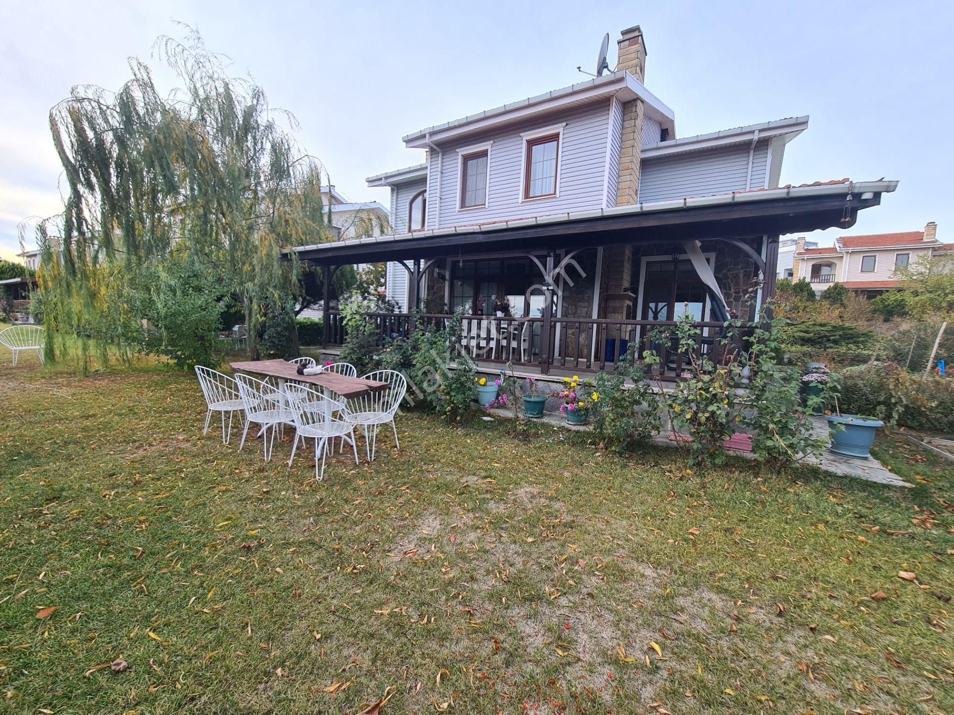 Delux'den Kayı Villalarında Ultralux Satılık 5+1 Villa