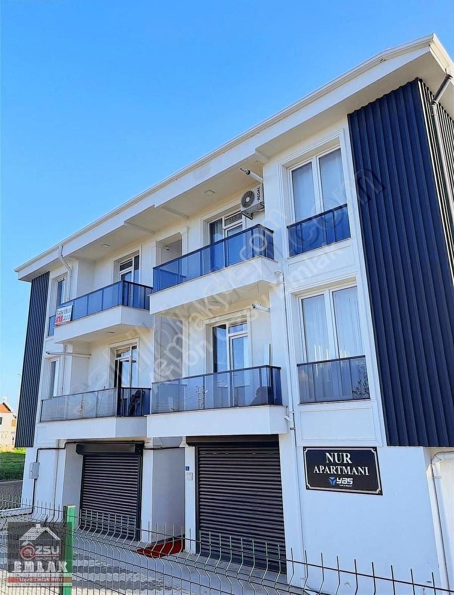 Afyon Özsu Emlak'tan Karşıyaka Mahallesinde 0 2+1 Lüks Daire