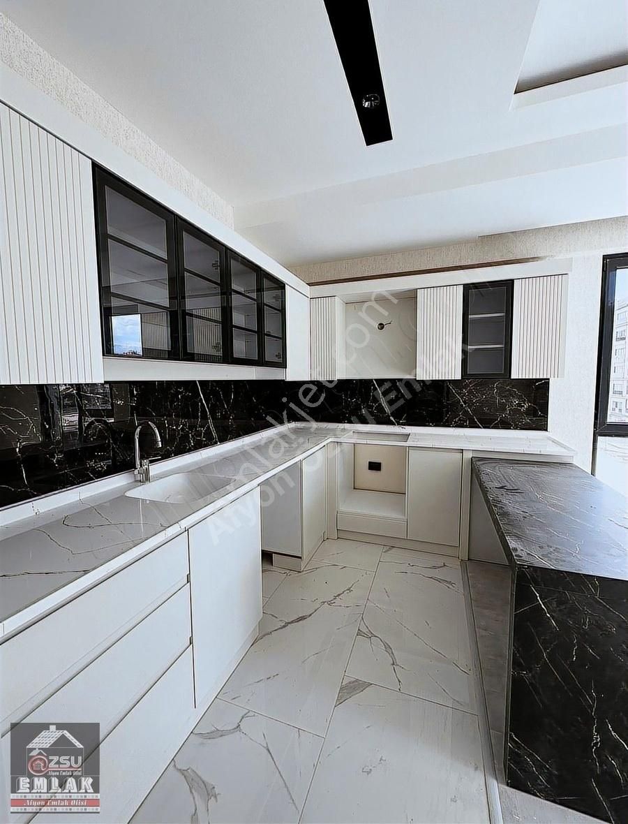 Afyon Özsu Emlak'tan Sıfır 2+1 Daire