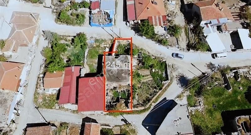Baklan Da Arsa Parasına Satılık 245 M2 Arsa İçinde Köy Evi