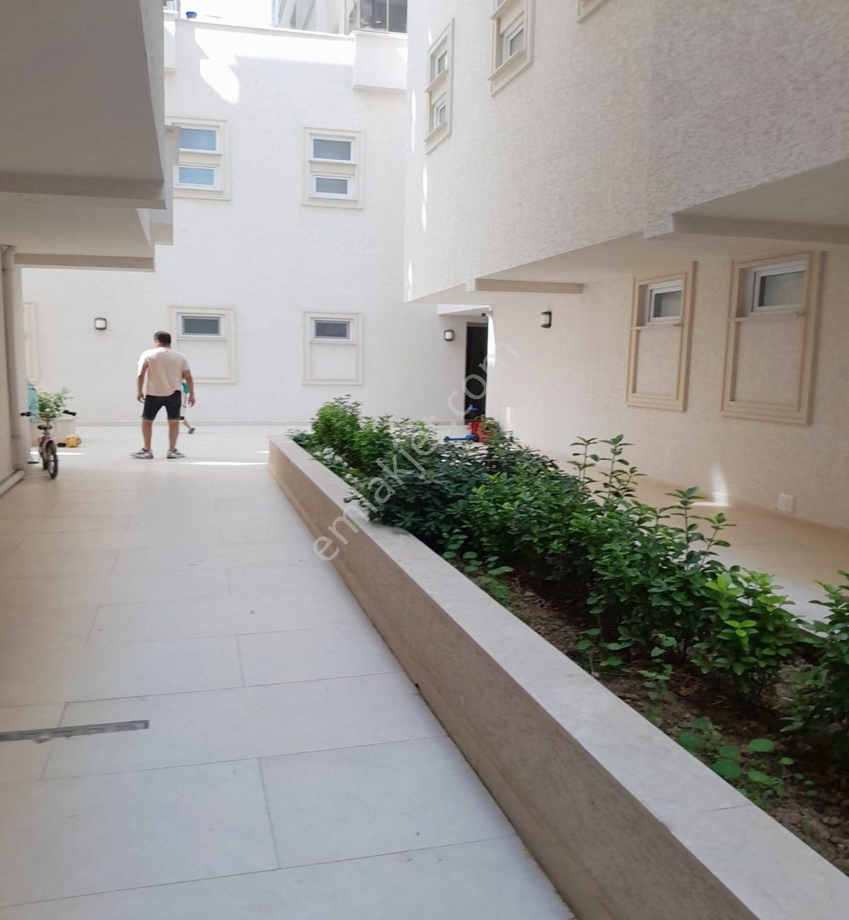 Avcılar Merkezde 3+1 Site İçerisinde Sıfır Kapalı Otoparklı Daire - Görsel 8