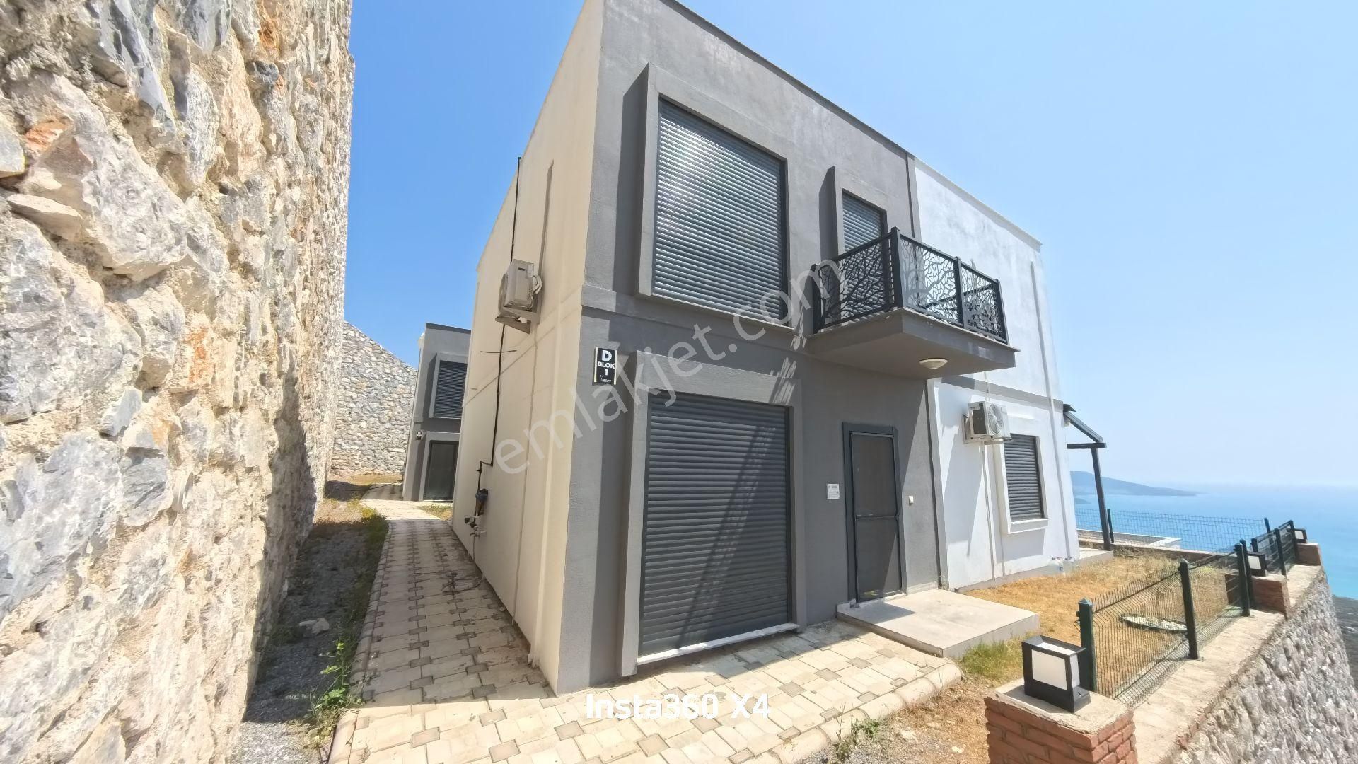 Full Deniz Manzaralı Eşyalı 3+1 Villa