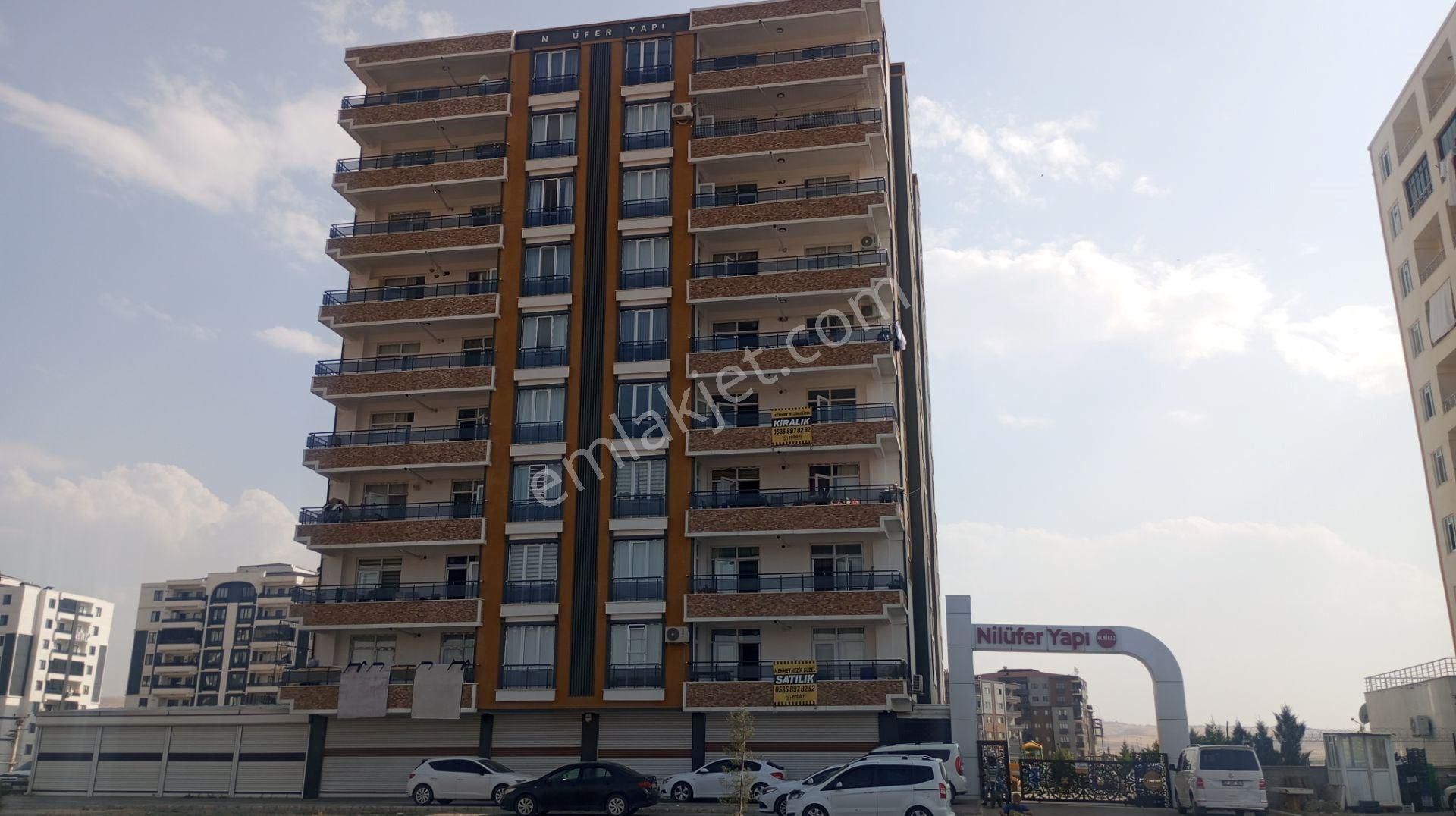 Emlak 72 Den Hasankeyf Yolu Üzeri Site İçerisinde (3+1) Satılık Daire