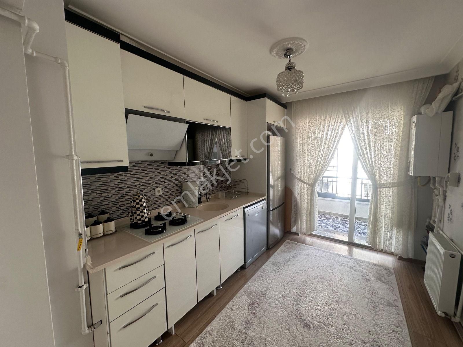 Pınarbaşı Mahallesi 2+1 Ferah Kullanışlı Satılık Daire