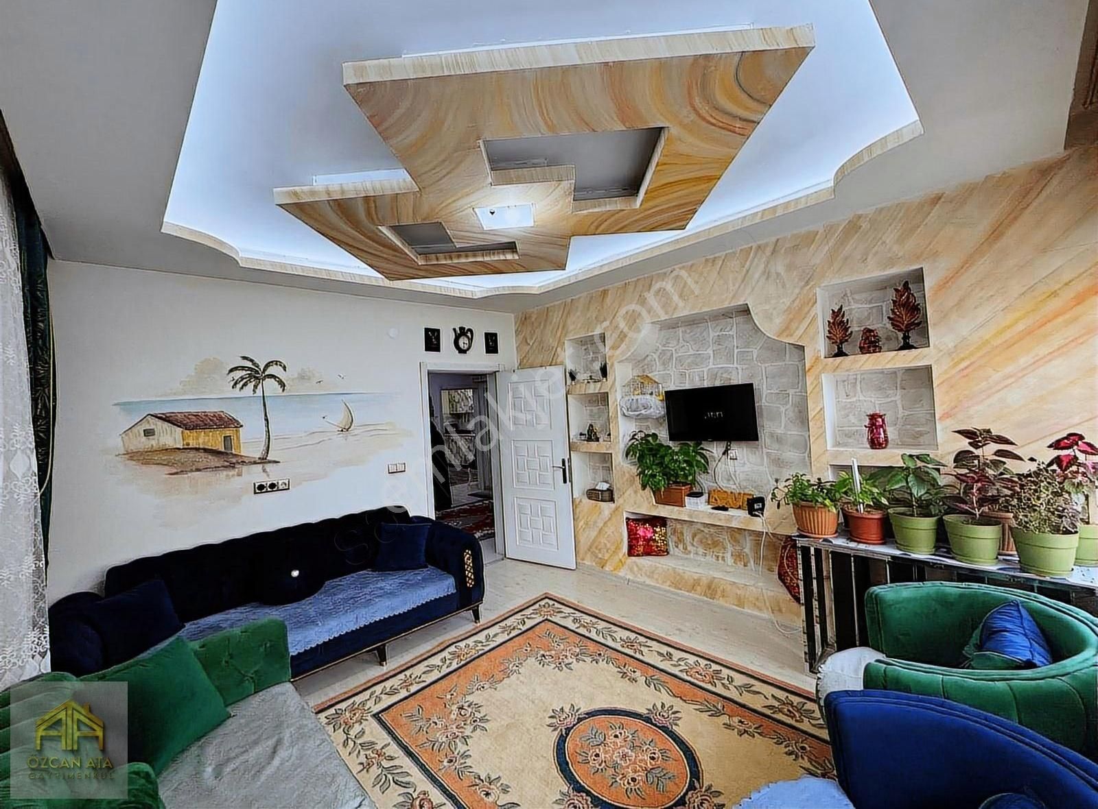 Özcan Ata'dan Danışment'de 4 Katlı Komple Satılık Bina(meskenli)