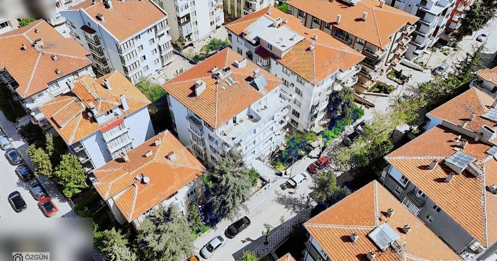 Özgün'den Afyon Dumlupınar Mh Yeşil Yol Yakını 3+1 Daire