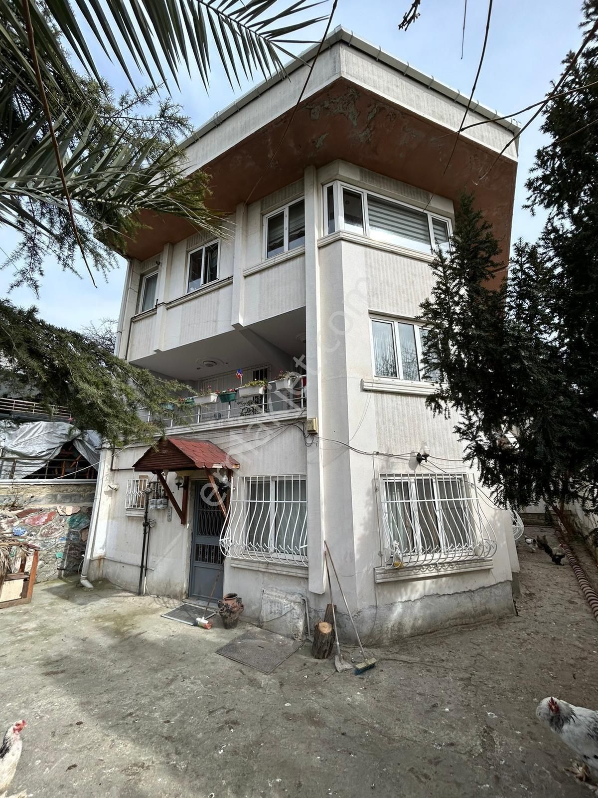 Avcılar Sahilde Satılık Bina