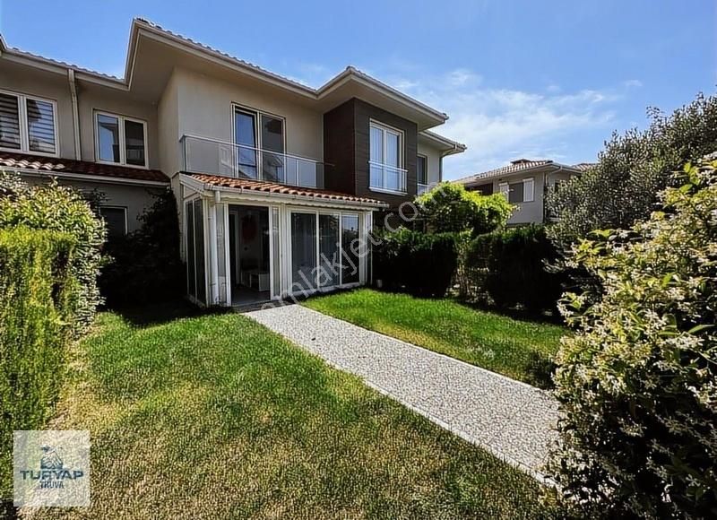 Kepez Park 17 Evlerinde Özel Dizayn Edilmiş Müstakil 2+1 Villa