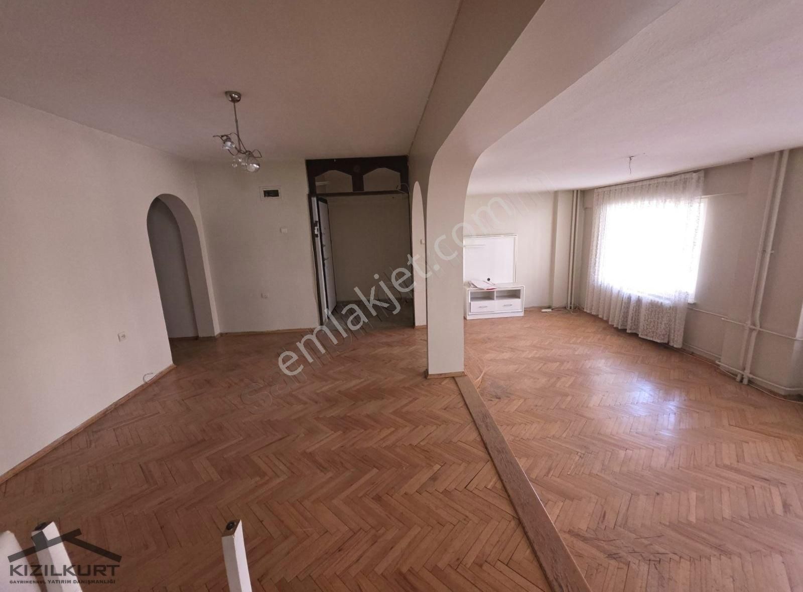Kızılkurt Gyd'dan Muradiye Beşikçiler Cad. Satılık 3+1 Daire - Görsel 8