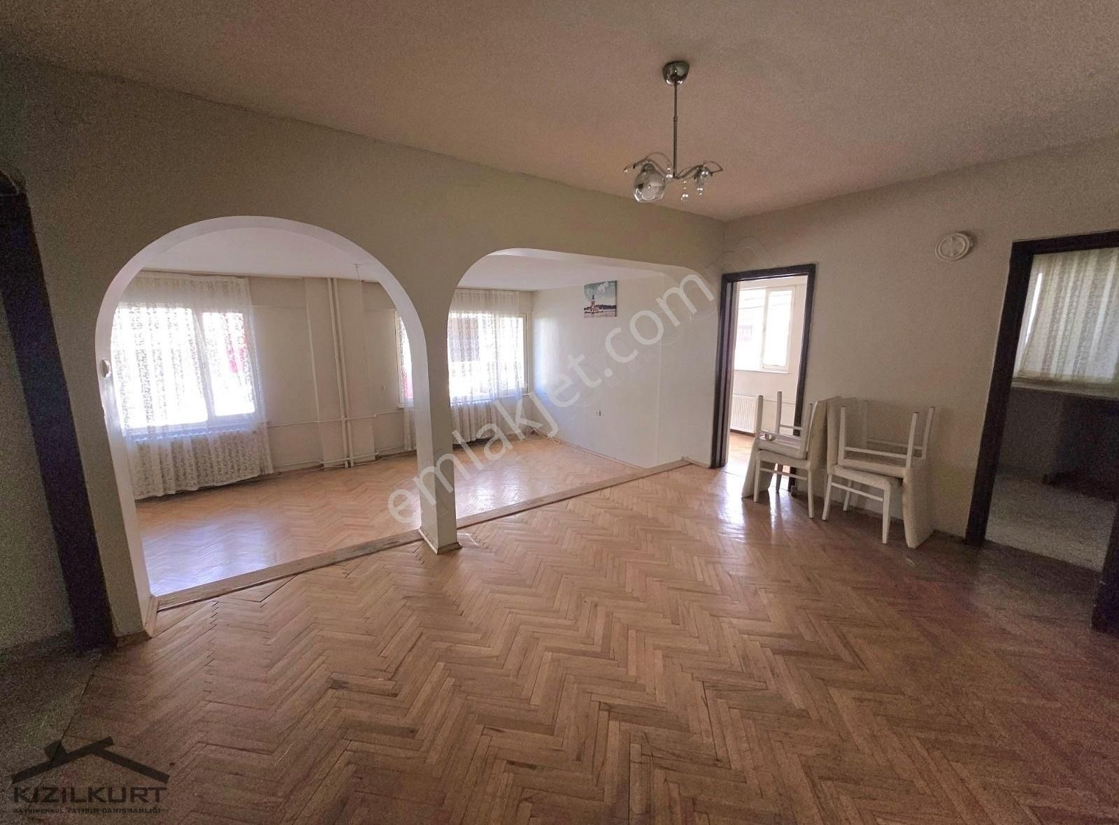 Kızılkurt Gyd'dan Muradiye Beşikçiler Cad. Satılık 3+1 Daire - Görsel 9