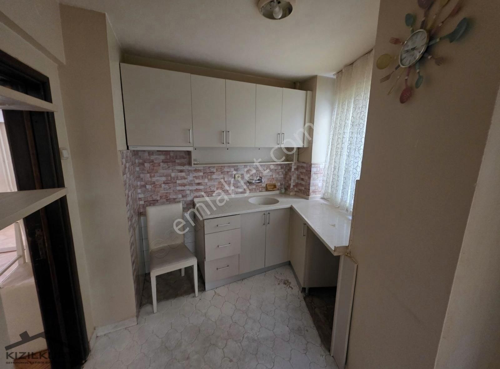 Kızılkurt Gyd'dan Muradiye Beşikçiler Cad. Satılık 3+1 Daire - Görsel 13
