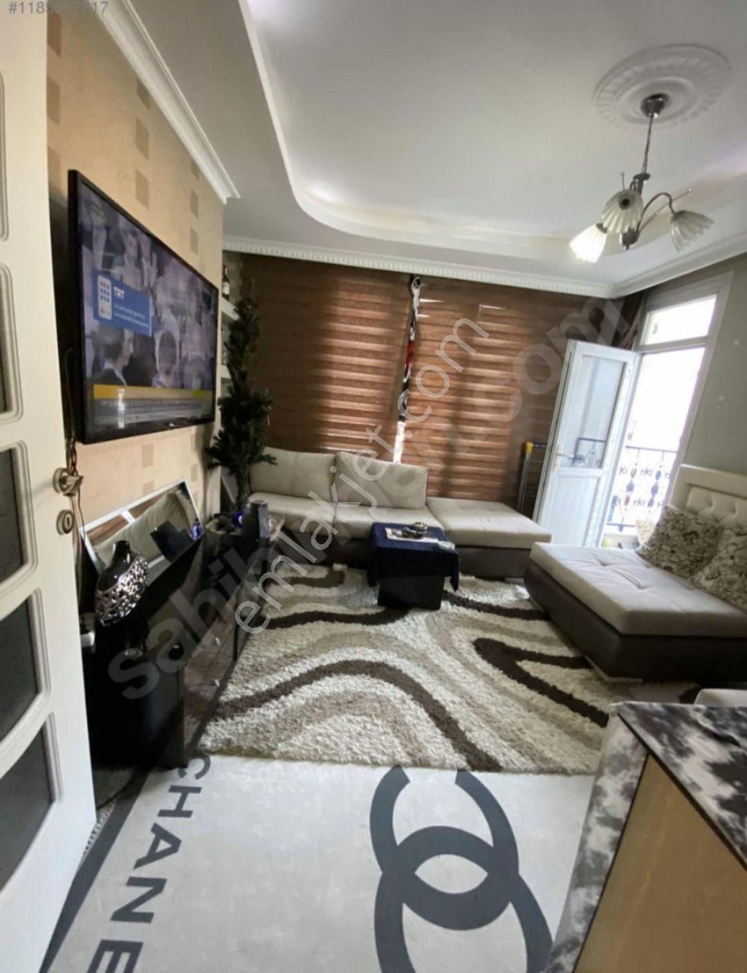 Sahibinden Yürüme Mes. 1+1 Temmuz Sonu Kiracı Çıkıyor Metrobüs 10 Dak Avm 7dak. Kiralık.