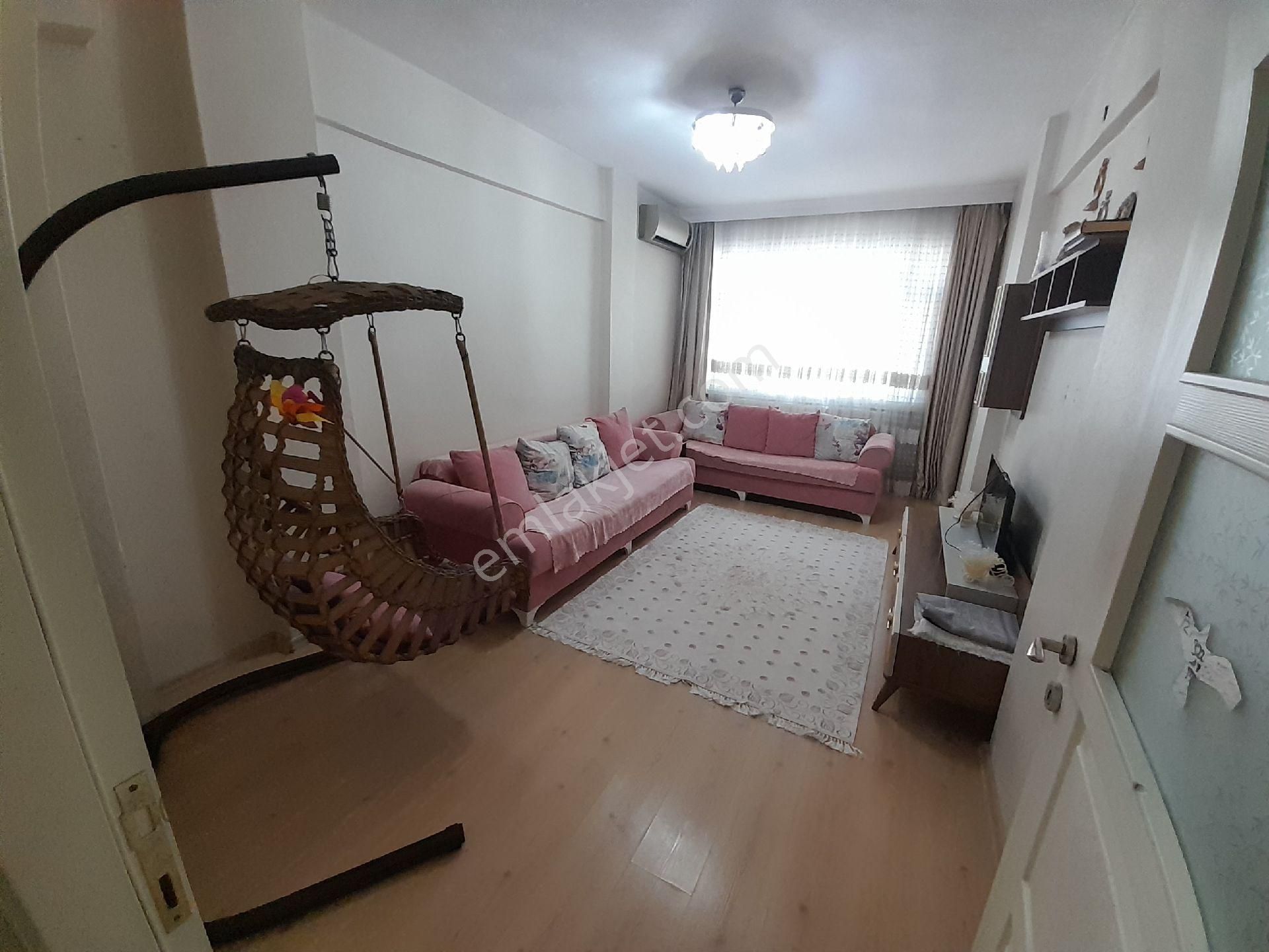 Kocamustafapaşa Sümbülefendi Meyvecı Sok 2+1 Kat 2 Eşyalı Veya Esyasız Kiralık Daire