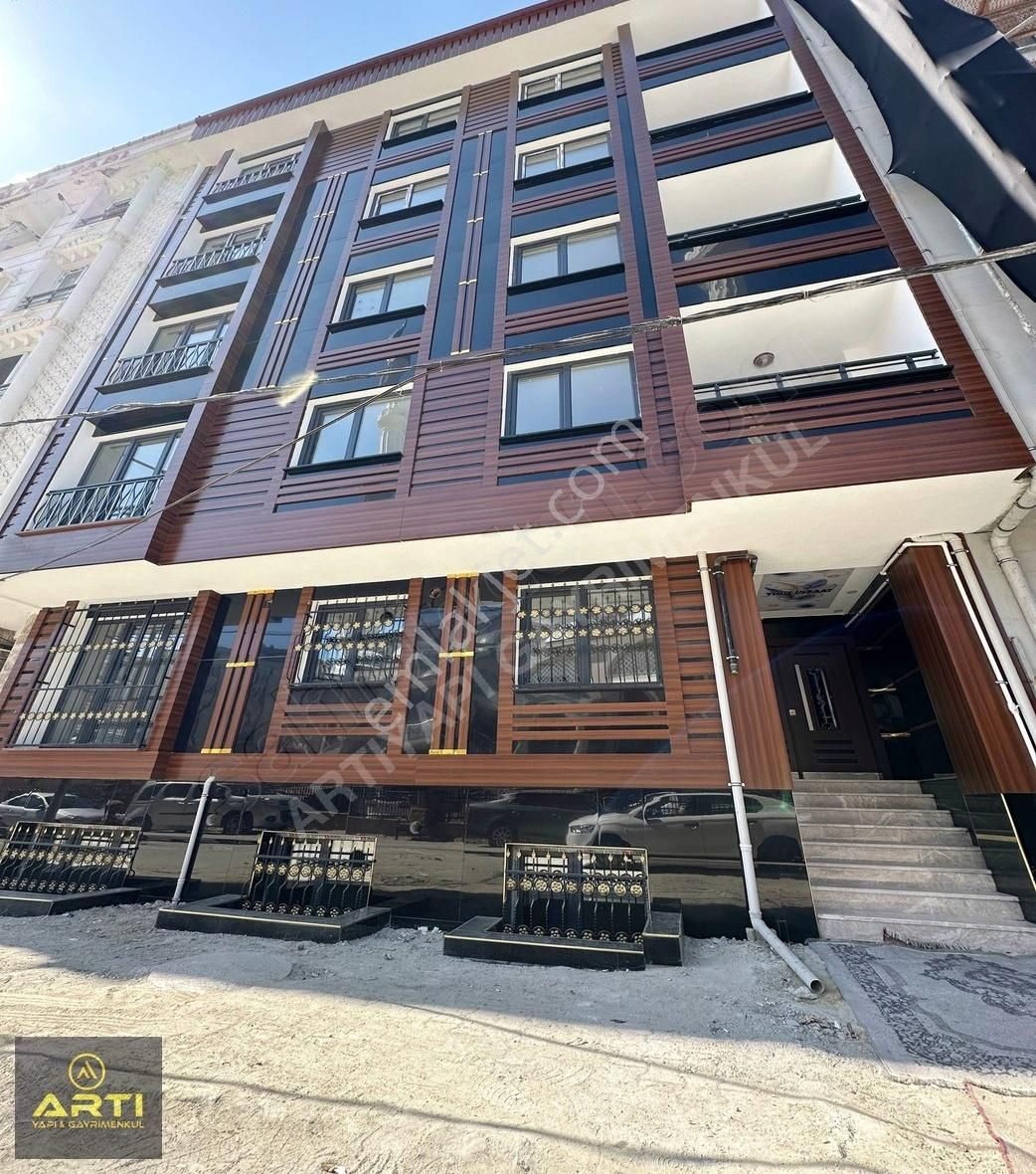 Ulaşıma Yakın Merkezi Konumda Sıfır 3+1 Satılık Daire
