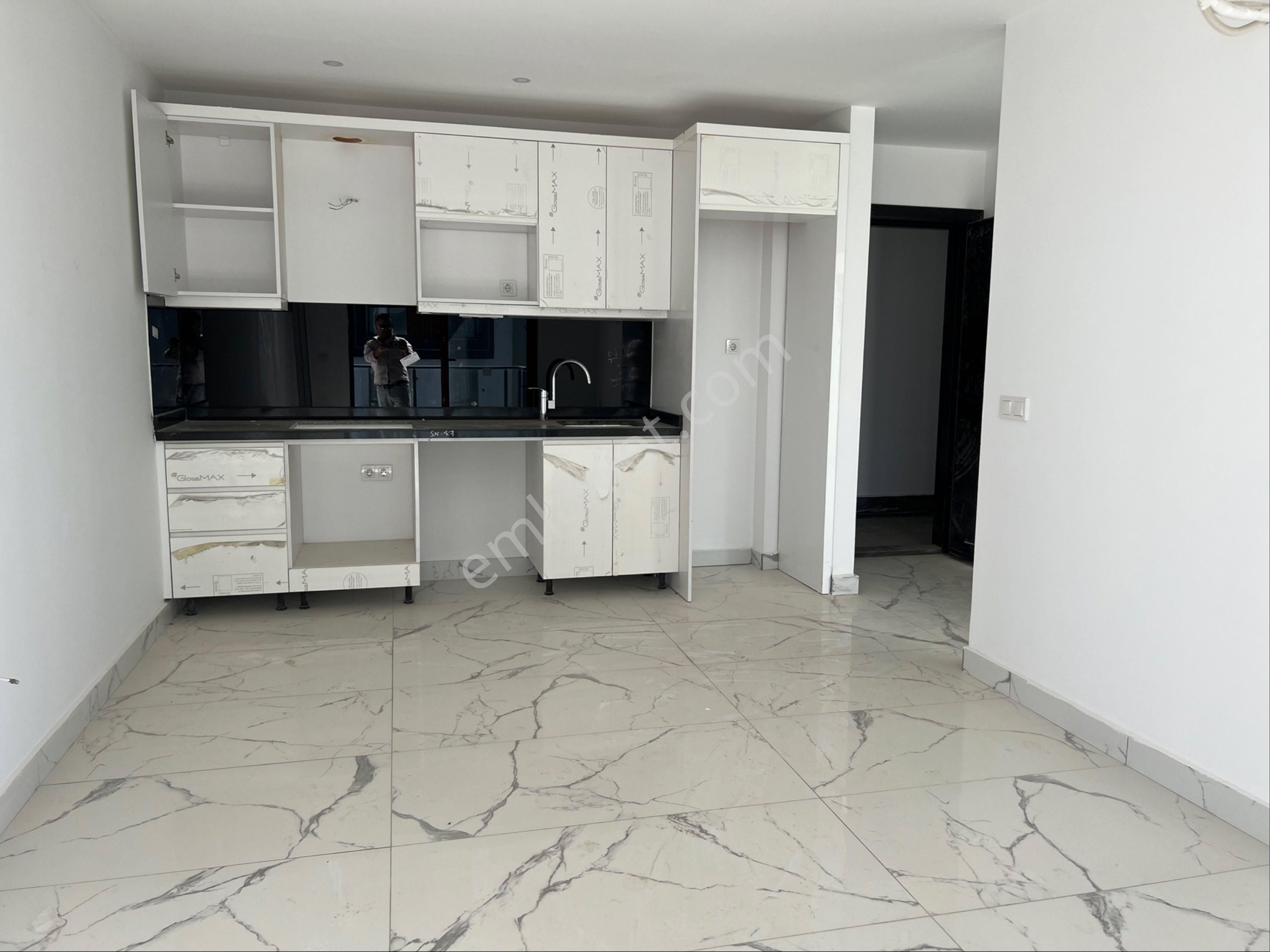 Alanya Mahmutlar Da Kiralık Full Aktiviteli Deniz Ve Havuz Manzaralı 1+1 Daire