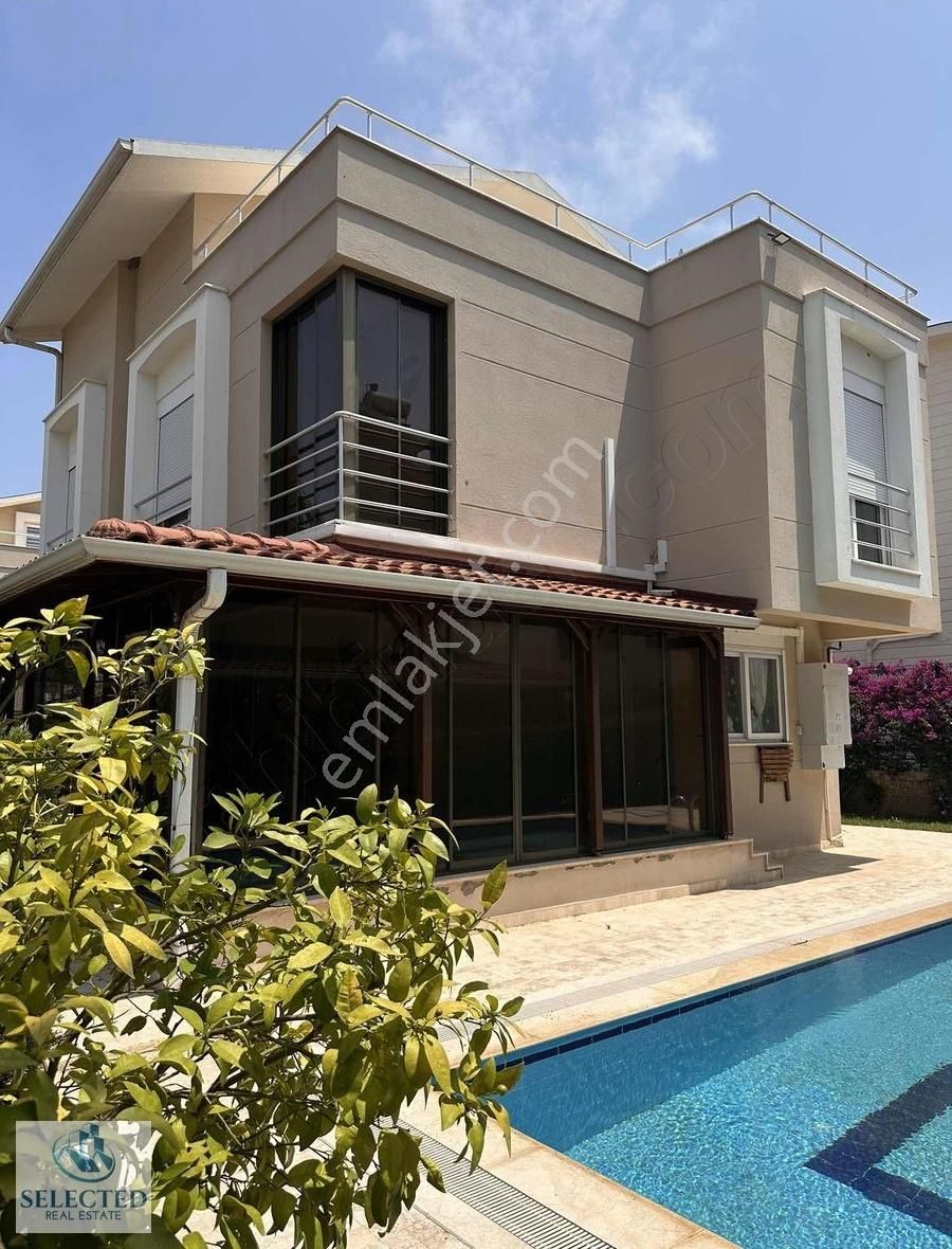 Paradıse Town'da Tripleks Villa - Görsel 27