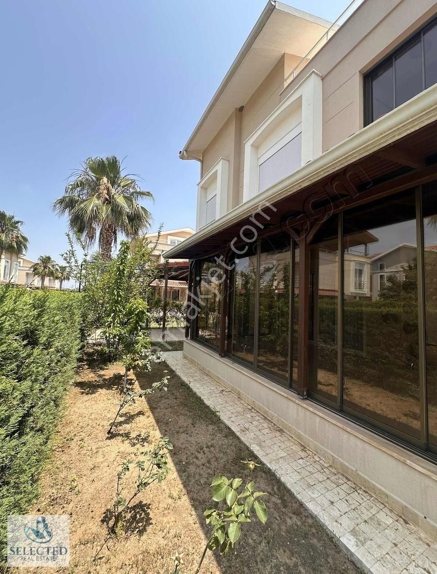 Paradıse Town'da Tripleks Villa - Görsel 33