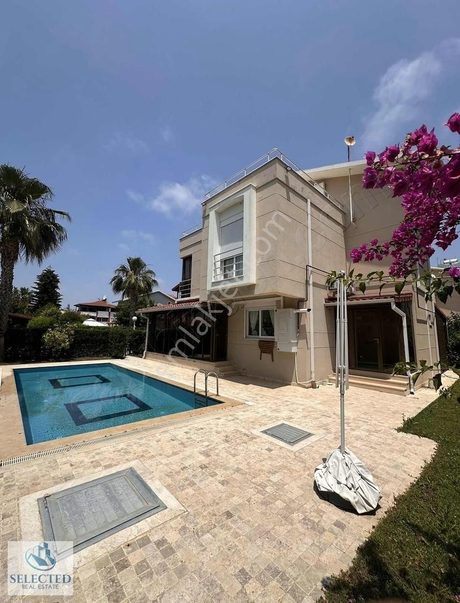 Paradıse Town'da Tripleks Villa - Görsel 30