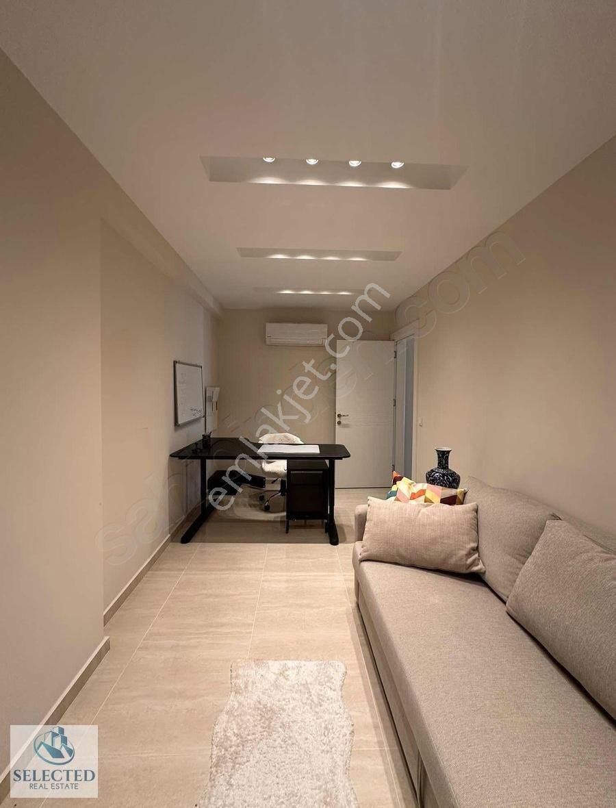 Paradıse Town'da Tripleks Villa - Görsel 8