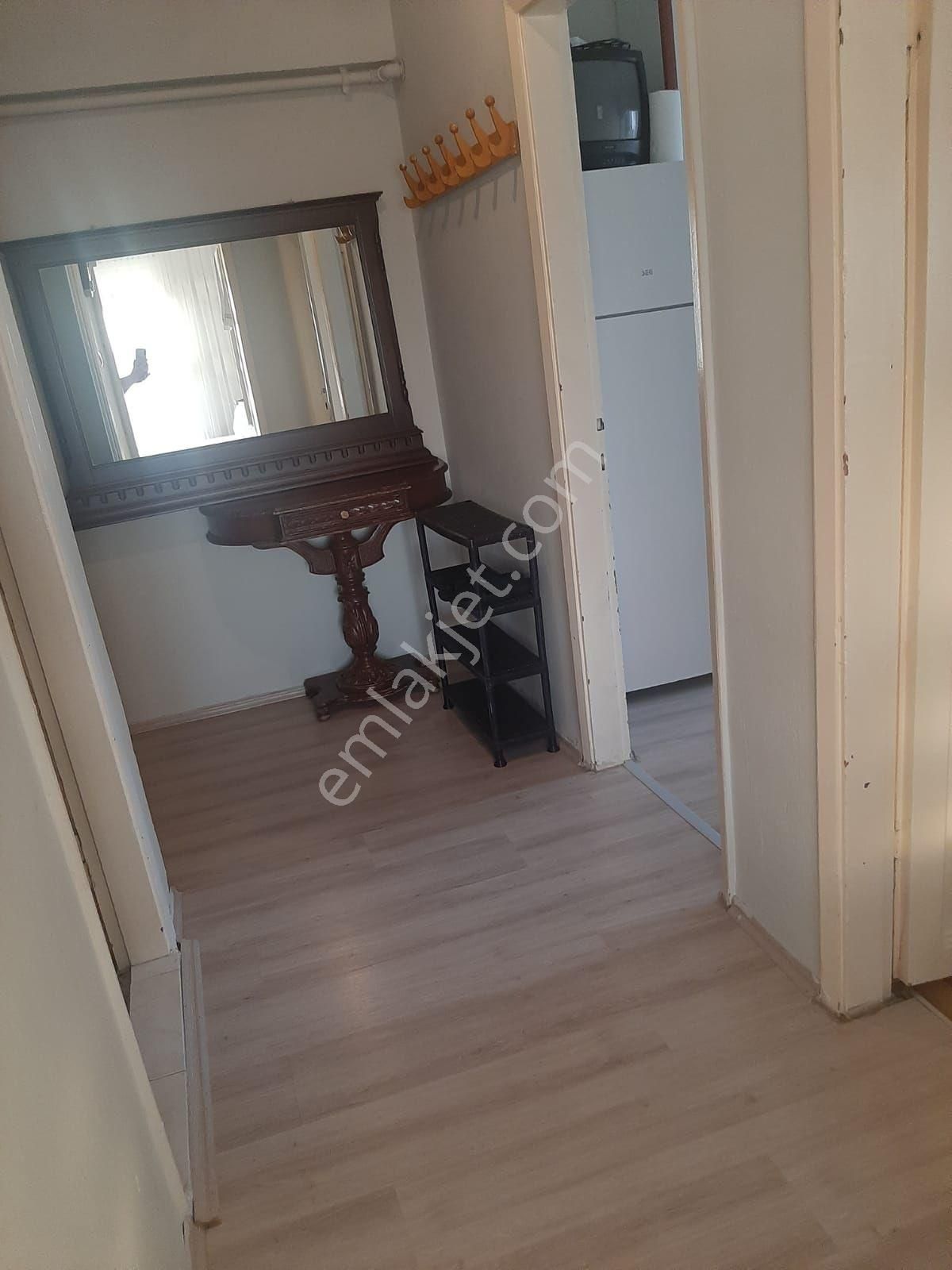 Yalova Çınarcık Merkez İdo Karşısında 1+1 Eşyalı 4 Cü Kat 75m2 Satılık Daire - Görsel 4