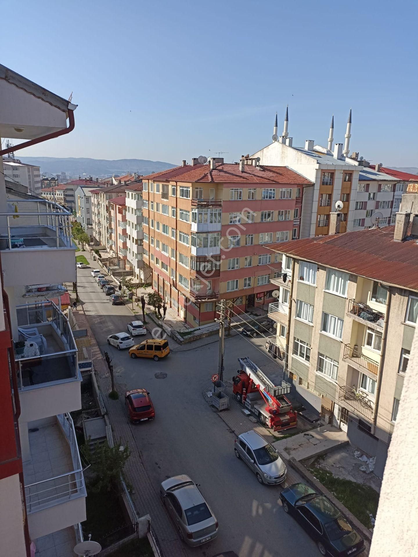 Sahibinden Çarşıya Üç Dakika İçi Ful Yapılı