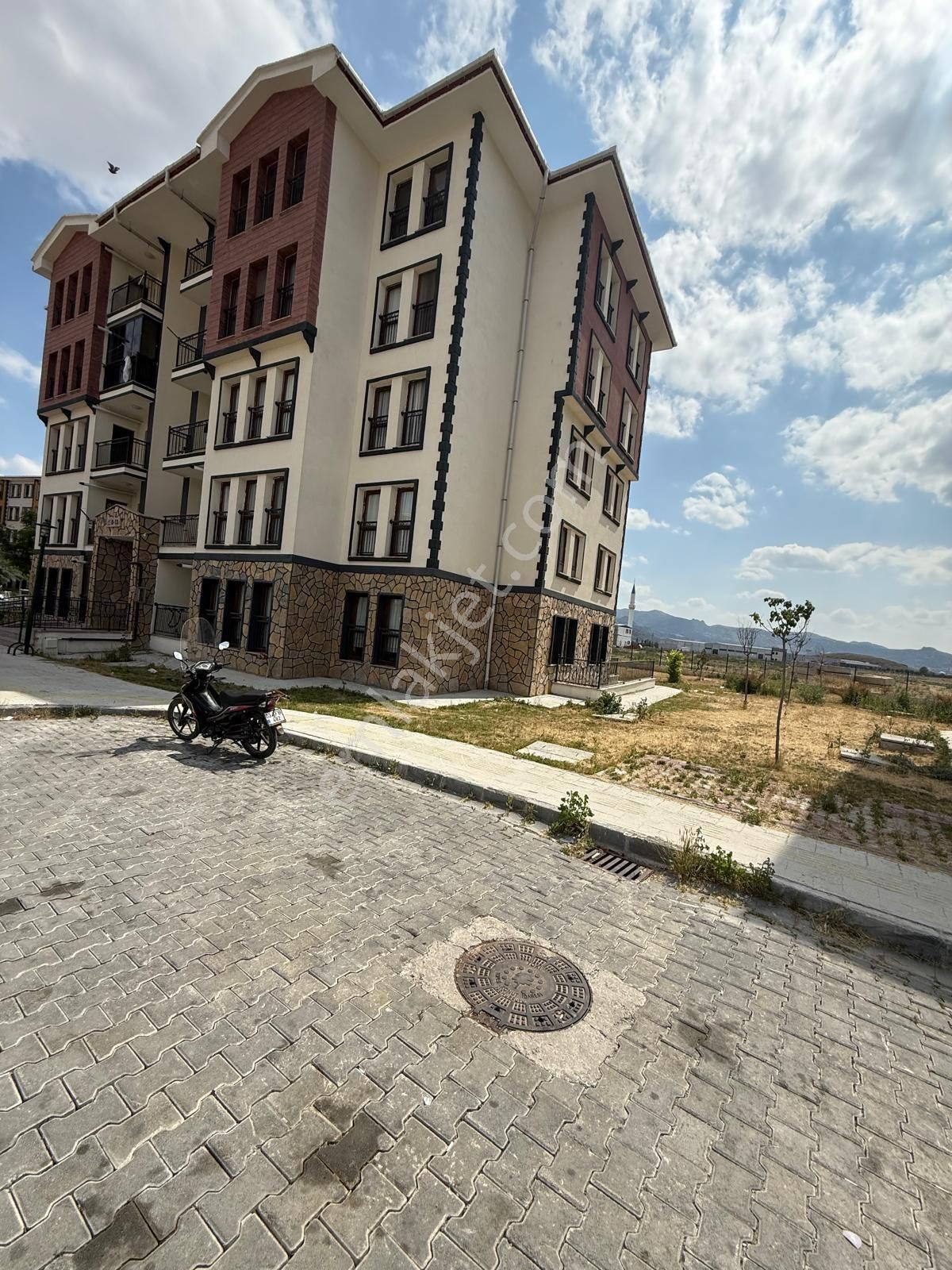 Çetinkaya Tokiler De Satılık 2+1 Daire