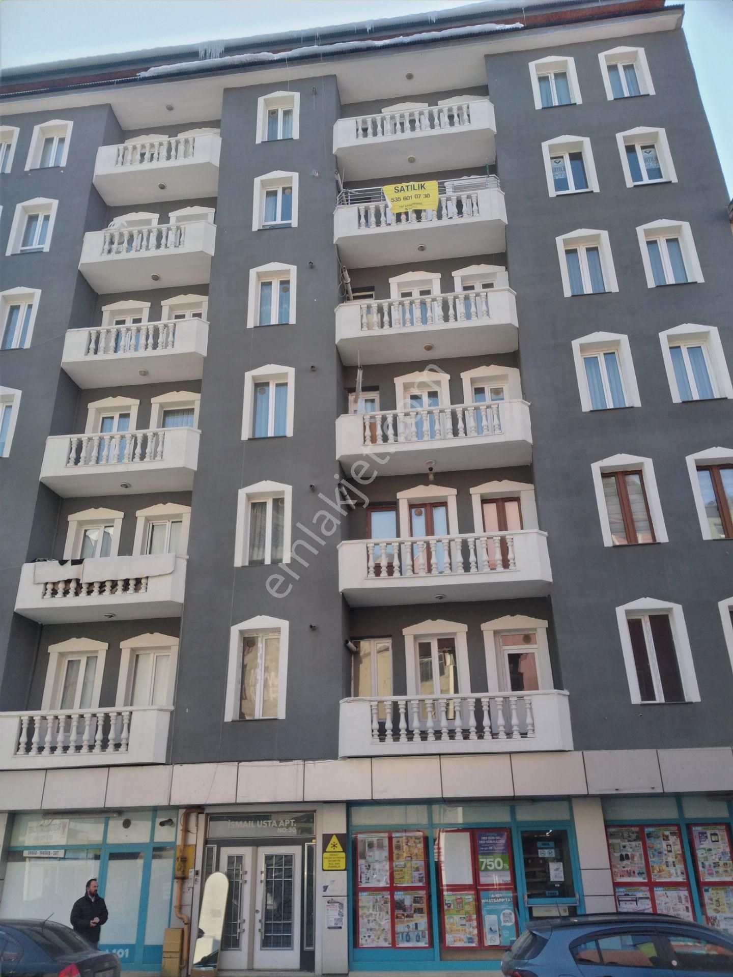 Kültür Kurumu İ.ö.okulu Yanında Kiralık 3+1 Daire