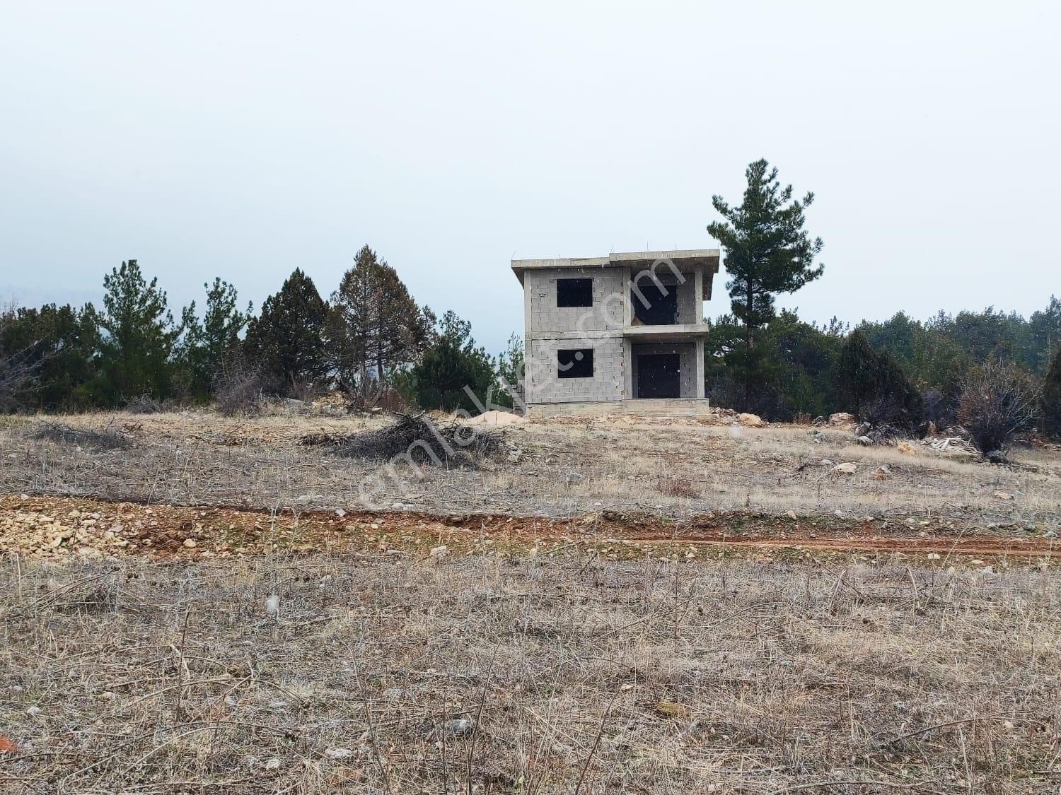 Pozantı Kar Emlaktan Alpu Yaylasında Doğa Manzaralı İmarlı İfrazlı Yaylalık Satılık 400 M2 Arsa - Görsel 3