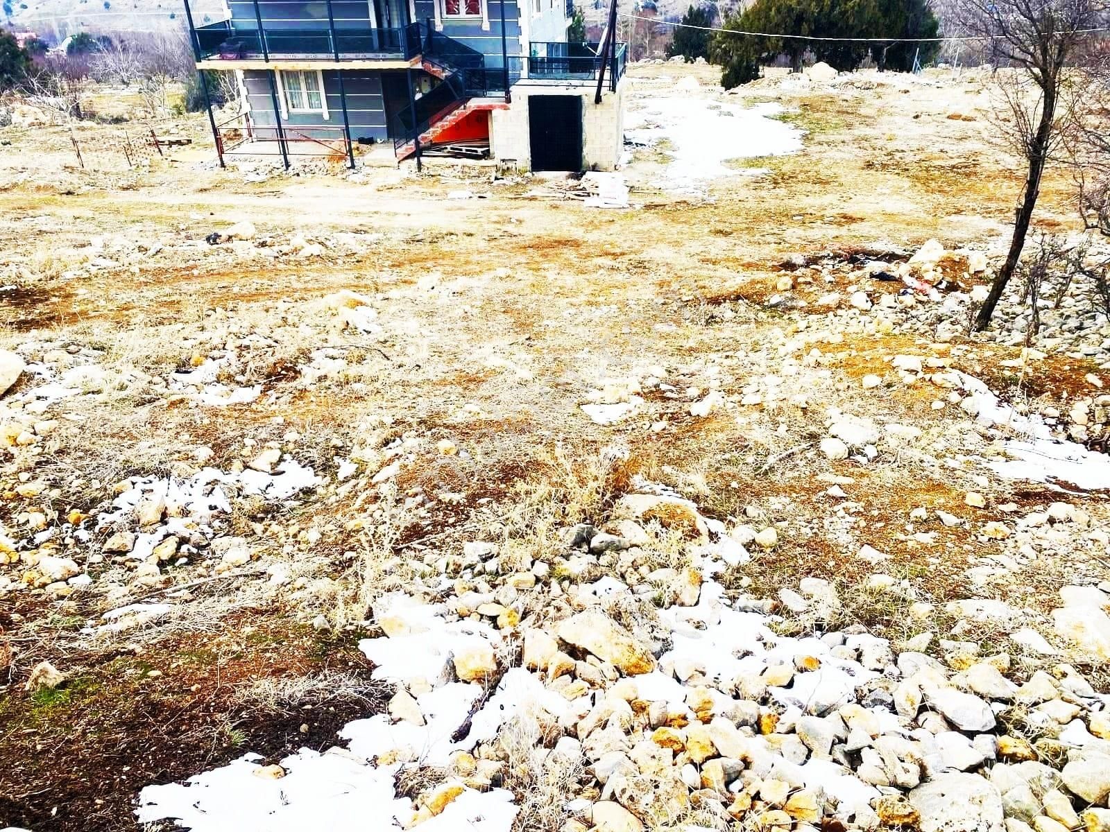 Pozantı Kar Emlaktan Aşçıbekirli Fenese Mevkiinde Doğa Manzaralı 400 M2 Satılık Arsa