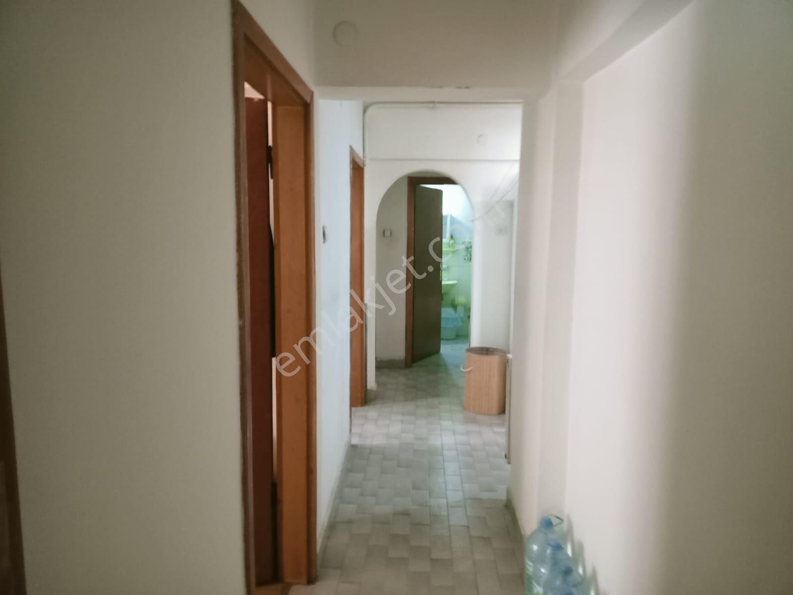 Satılık Dikmen İlkadım'da 3+1 Bağımsız 135 M2 1.kat Daire